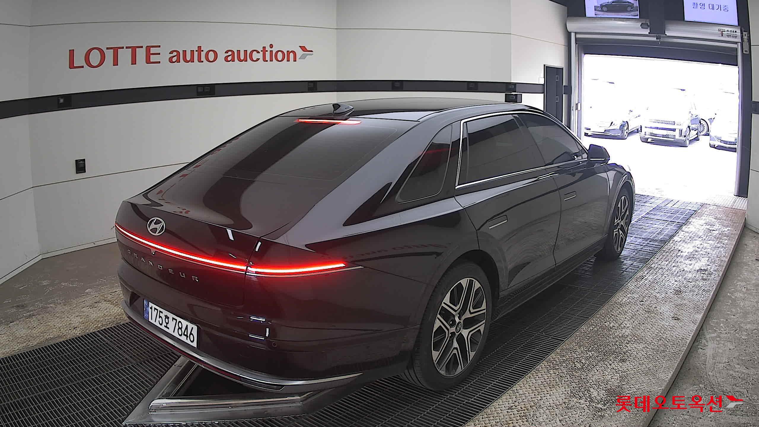 هيونداي أزيرا