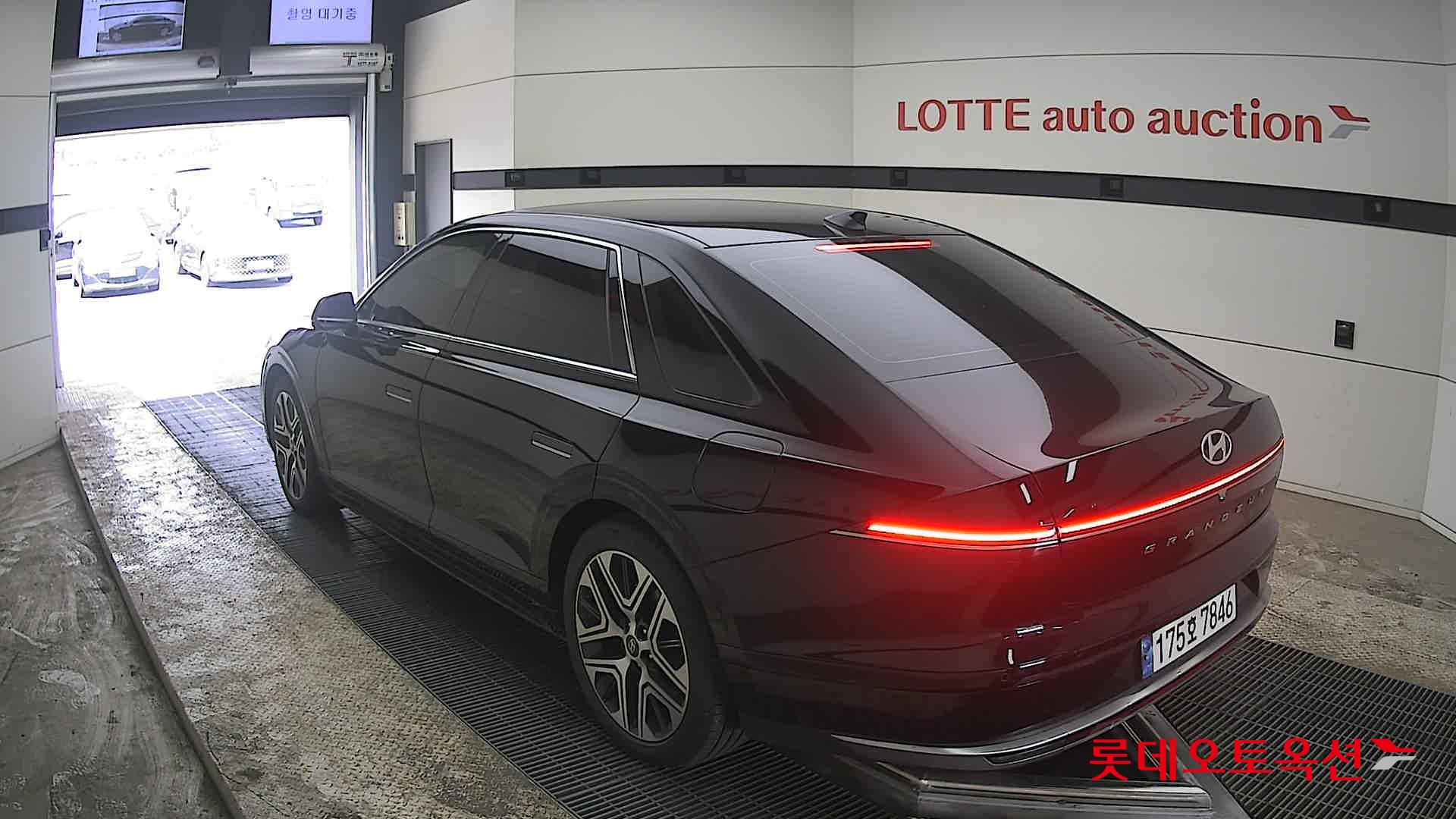 هيونداي أزيرا