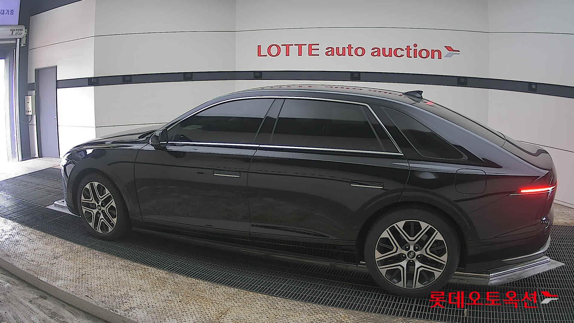 هيونداي أزيرا