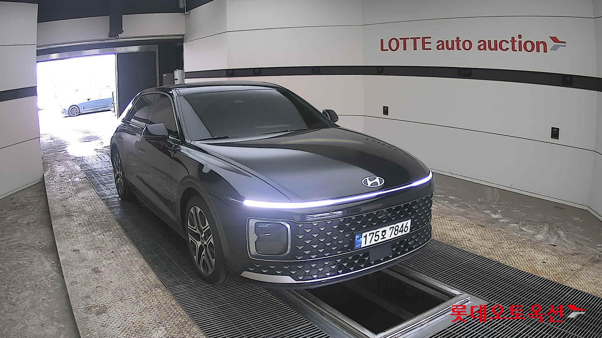 هيونداي أزيرا