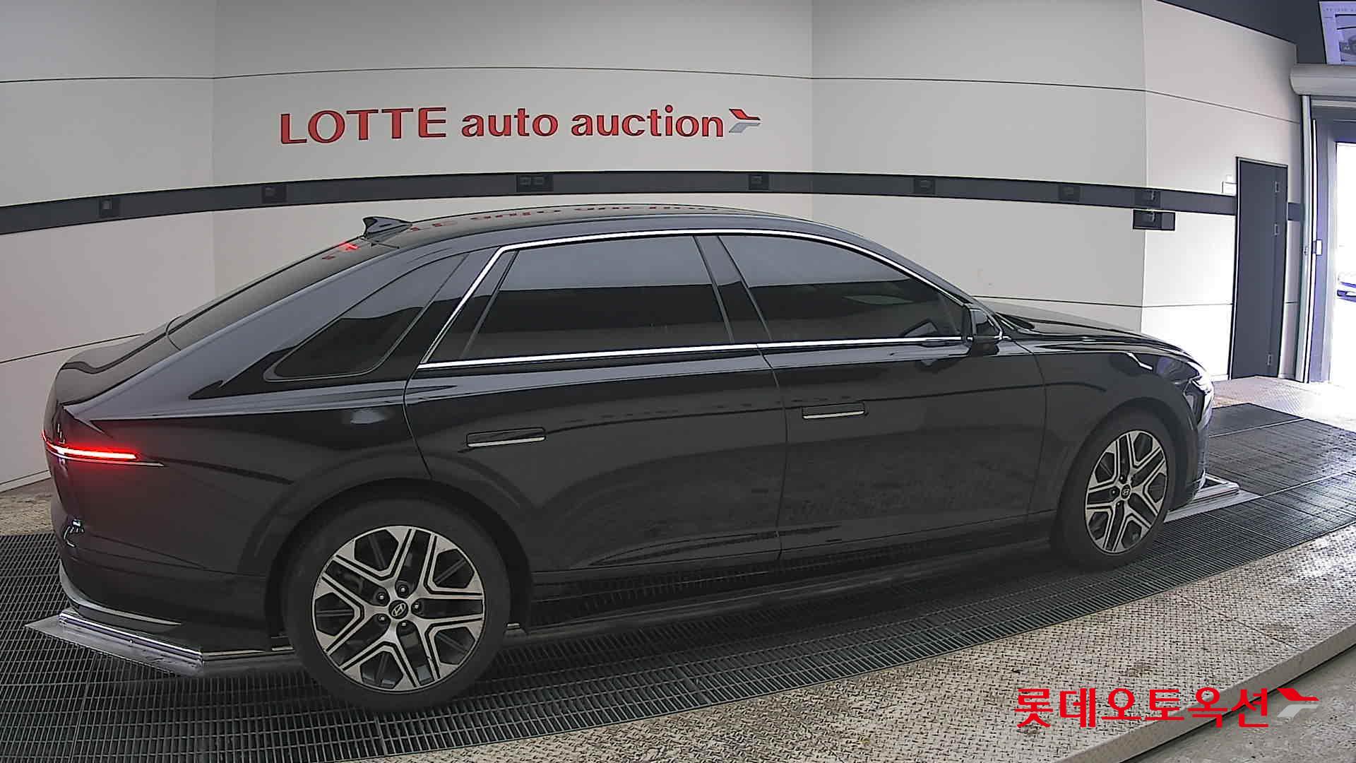 هيونداي أزيرا