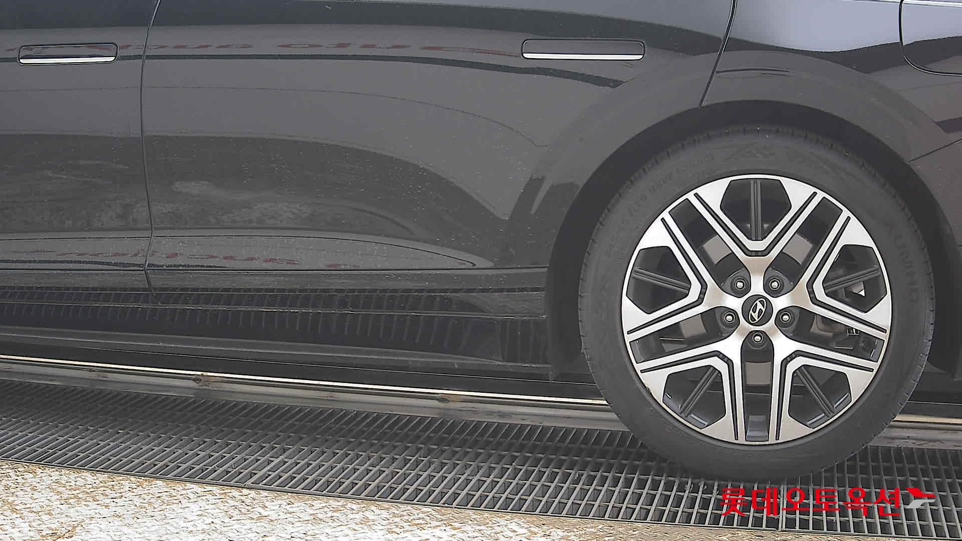 هيونداي أزيرا