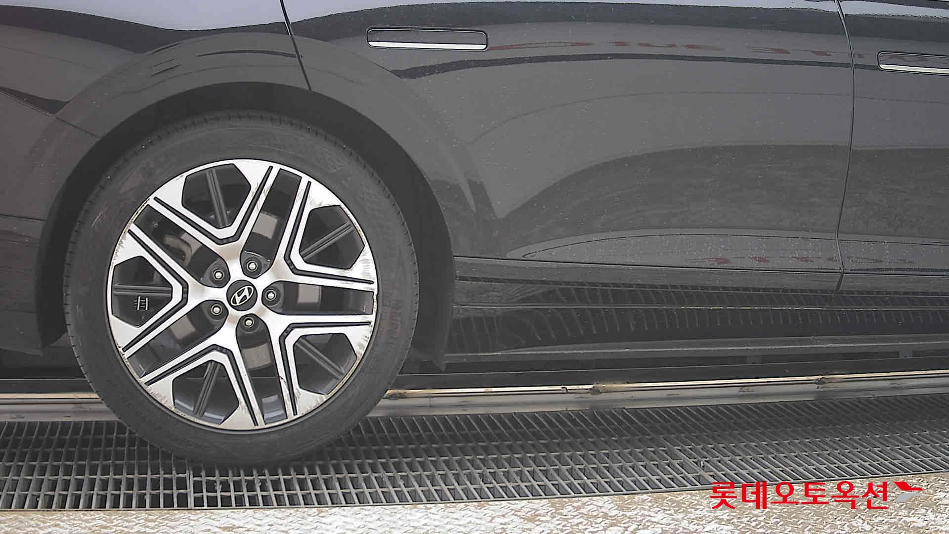 هيونداي أزيرا