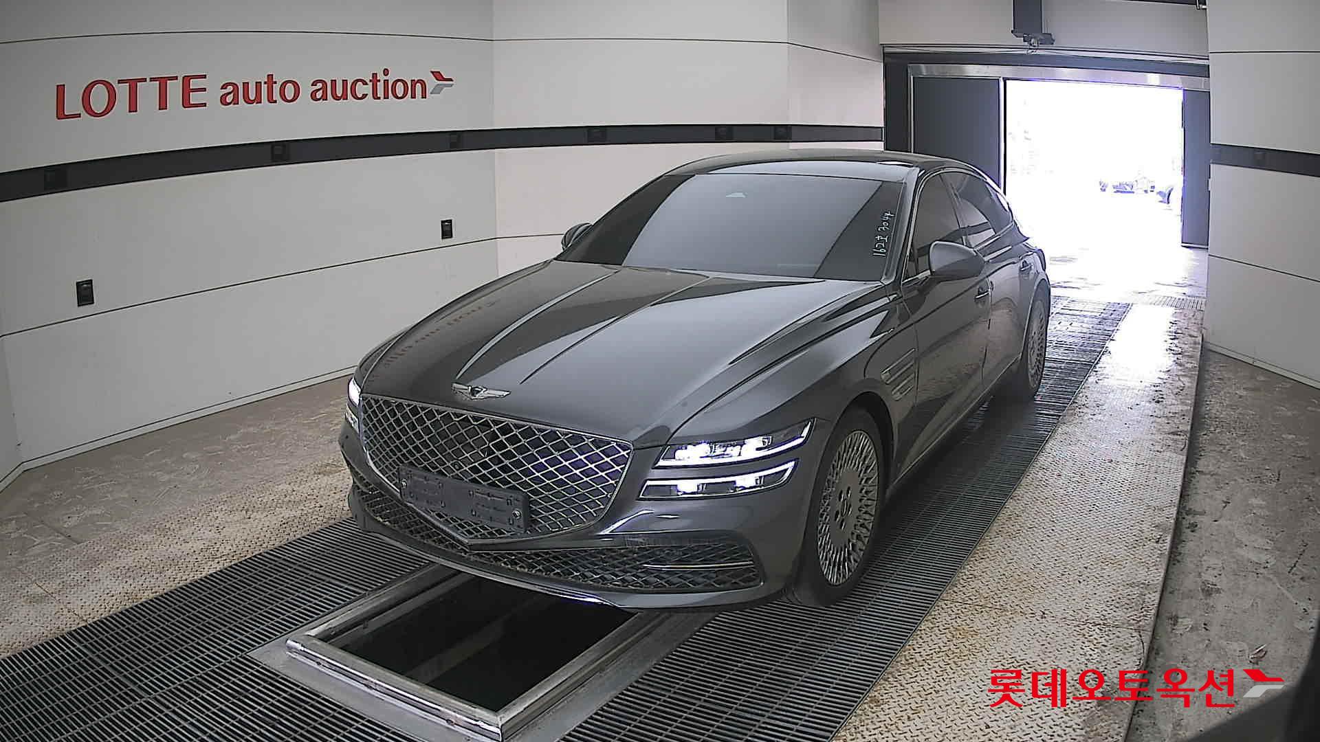 Genesis G80 2021 - Image 10