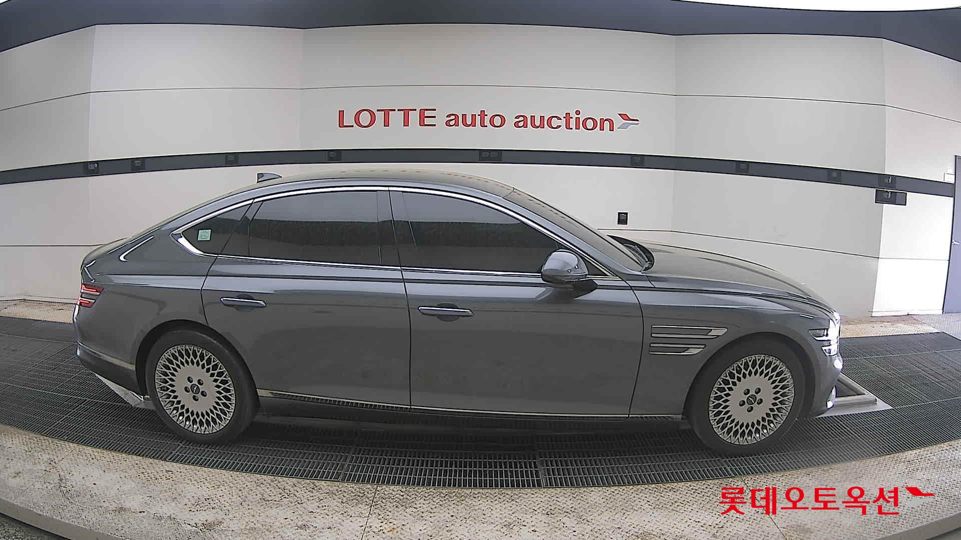 Genesis G80 2021 - Image 21