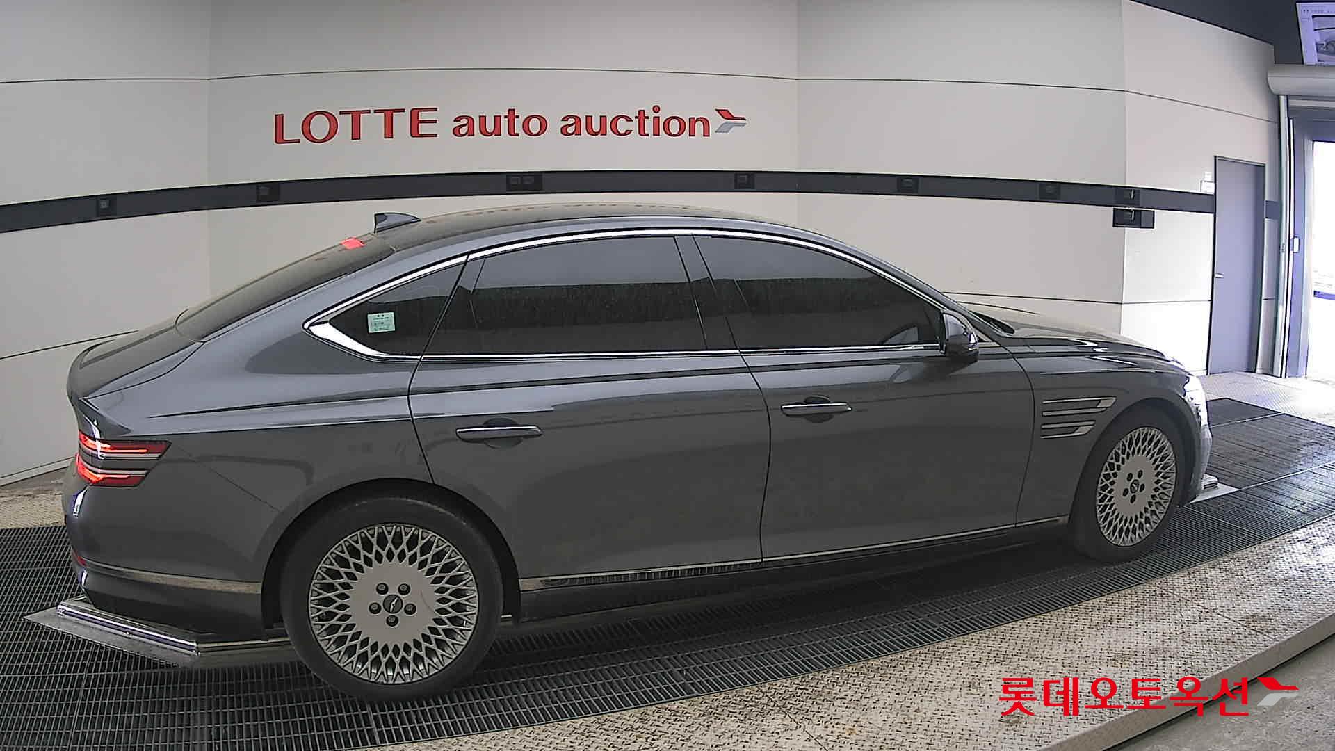 Genesis G80 2021 - Image 20