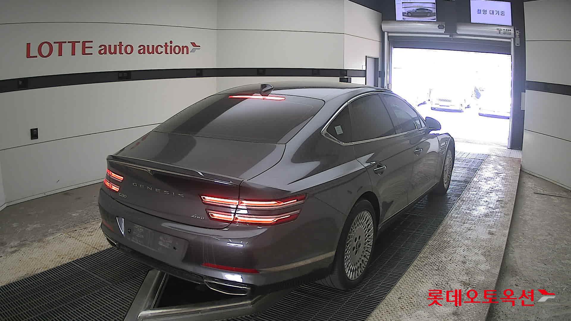 Genesis G80 2021 - Image 18