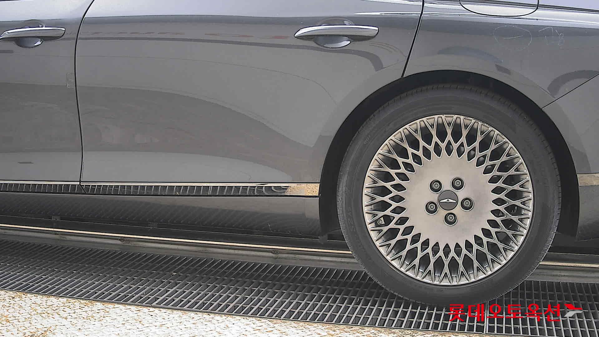 Genesis G80 2021 - Image 26