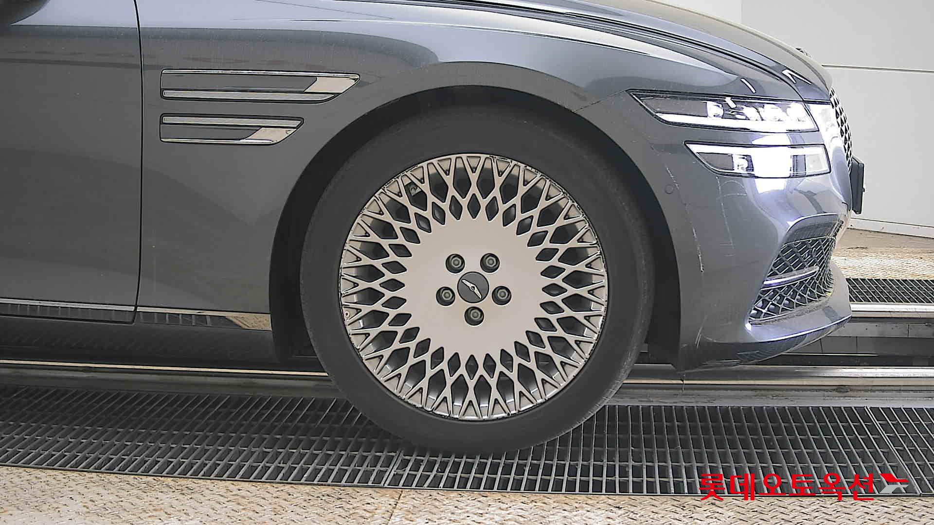 Genesis G80 2021 - Image 27