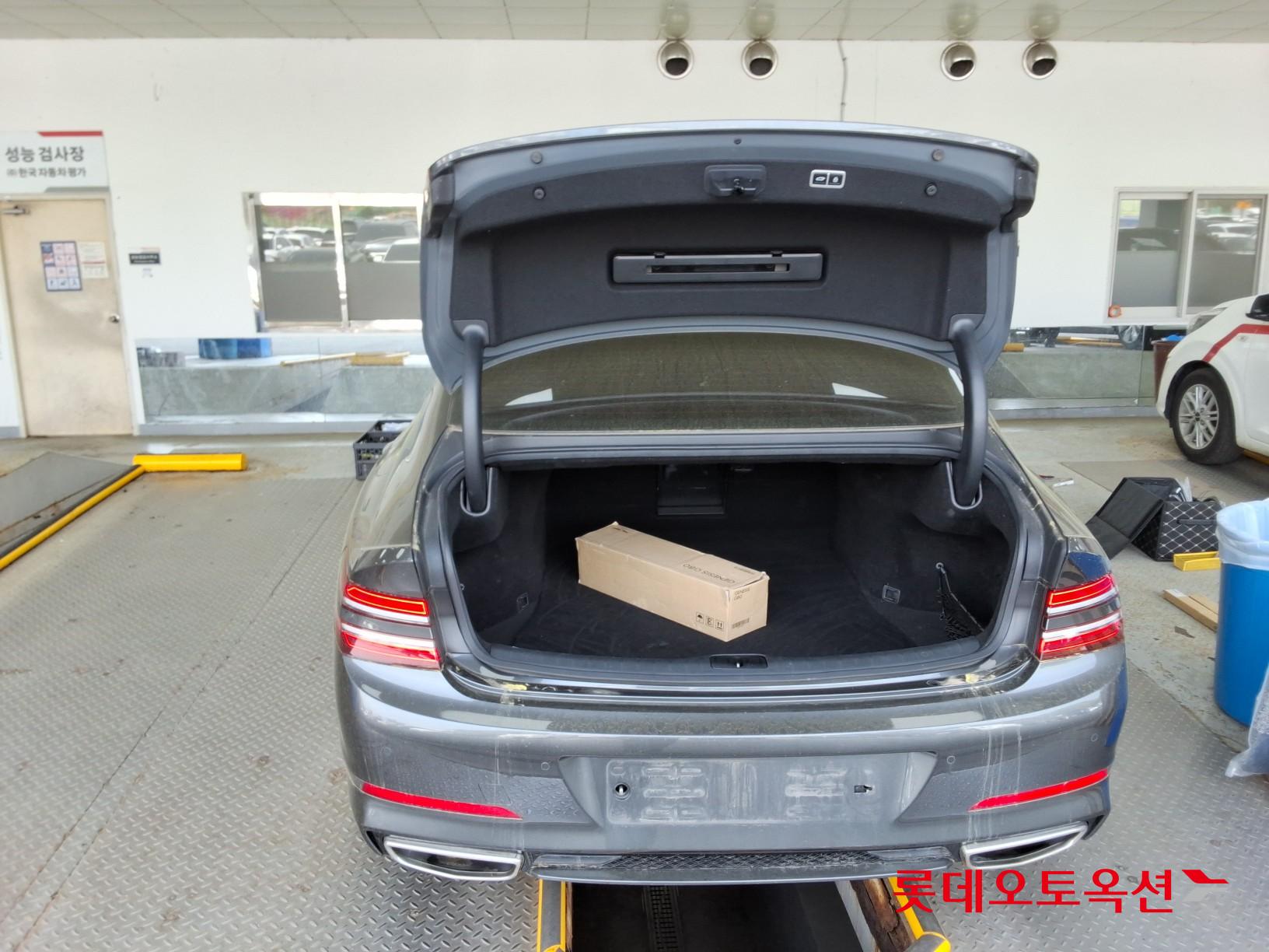 Genesis G80 2021 - Image 9