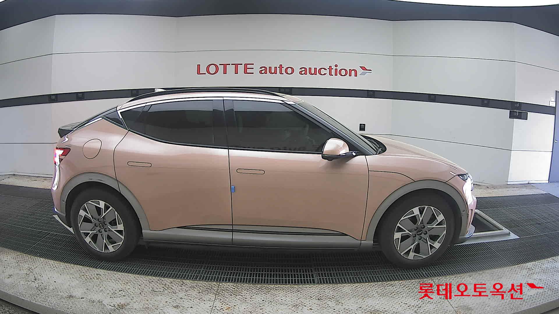 جينيسيس GV60 2022 - صورة 21