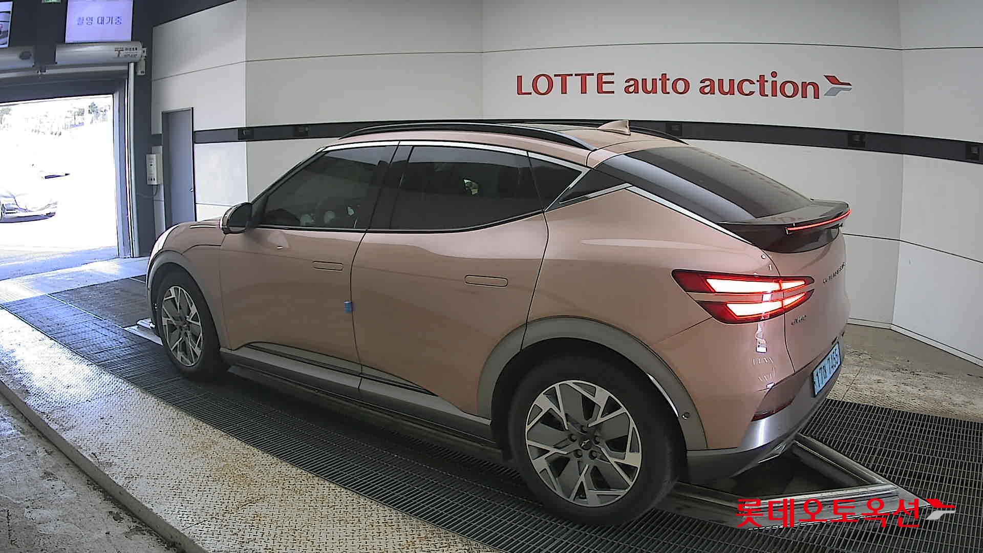 جينيسيس GV60 2022 - صورة 15