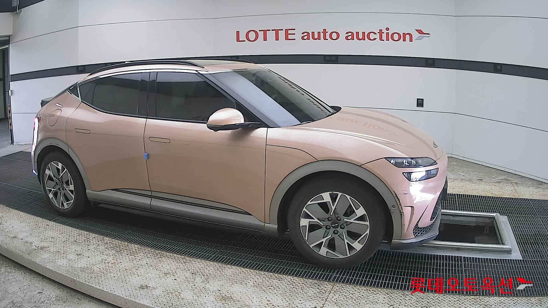 جينيسيس GV60 2022 - صورة 22