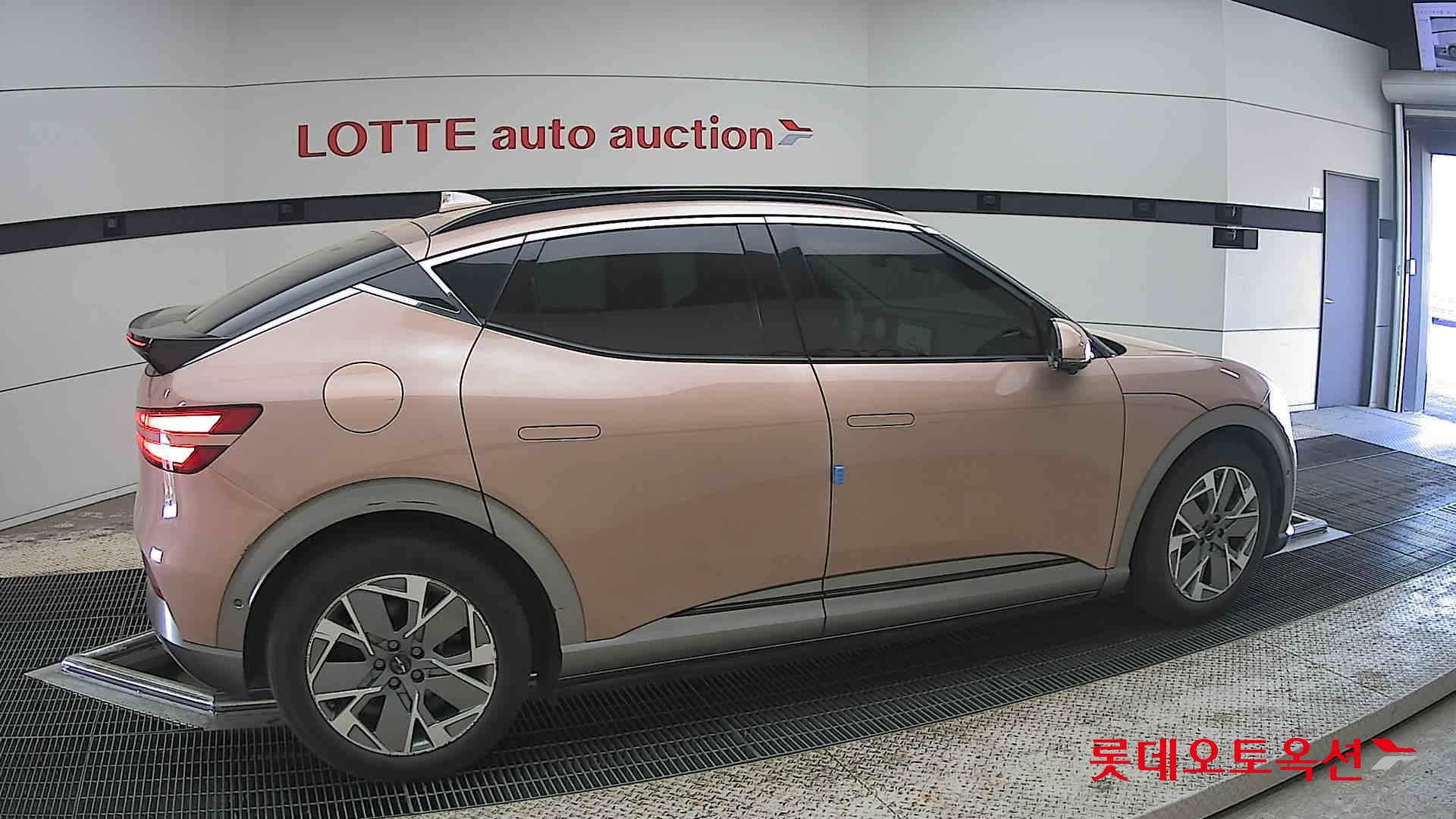 جينيسيس GV60 2022 - صورة 20