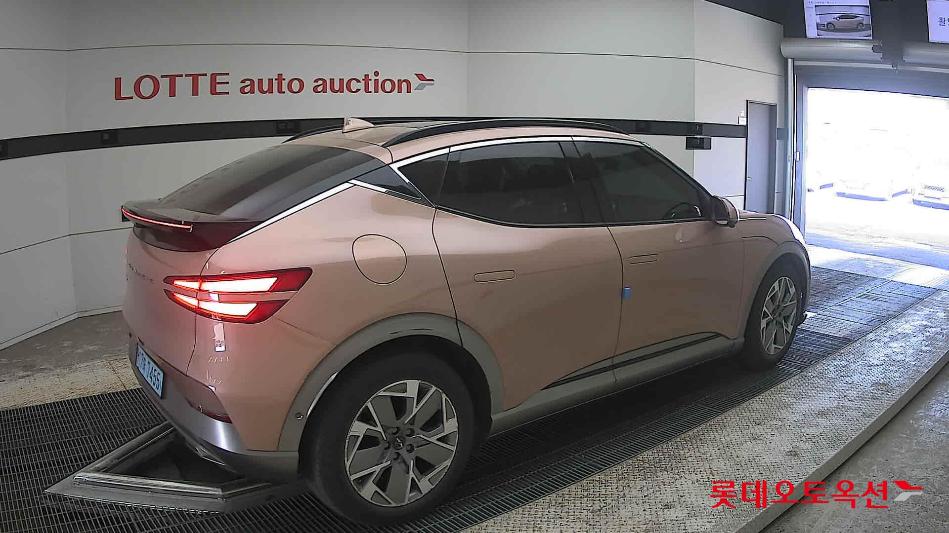 جينيسيس GV60 2022 - صورة 19