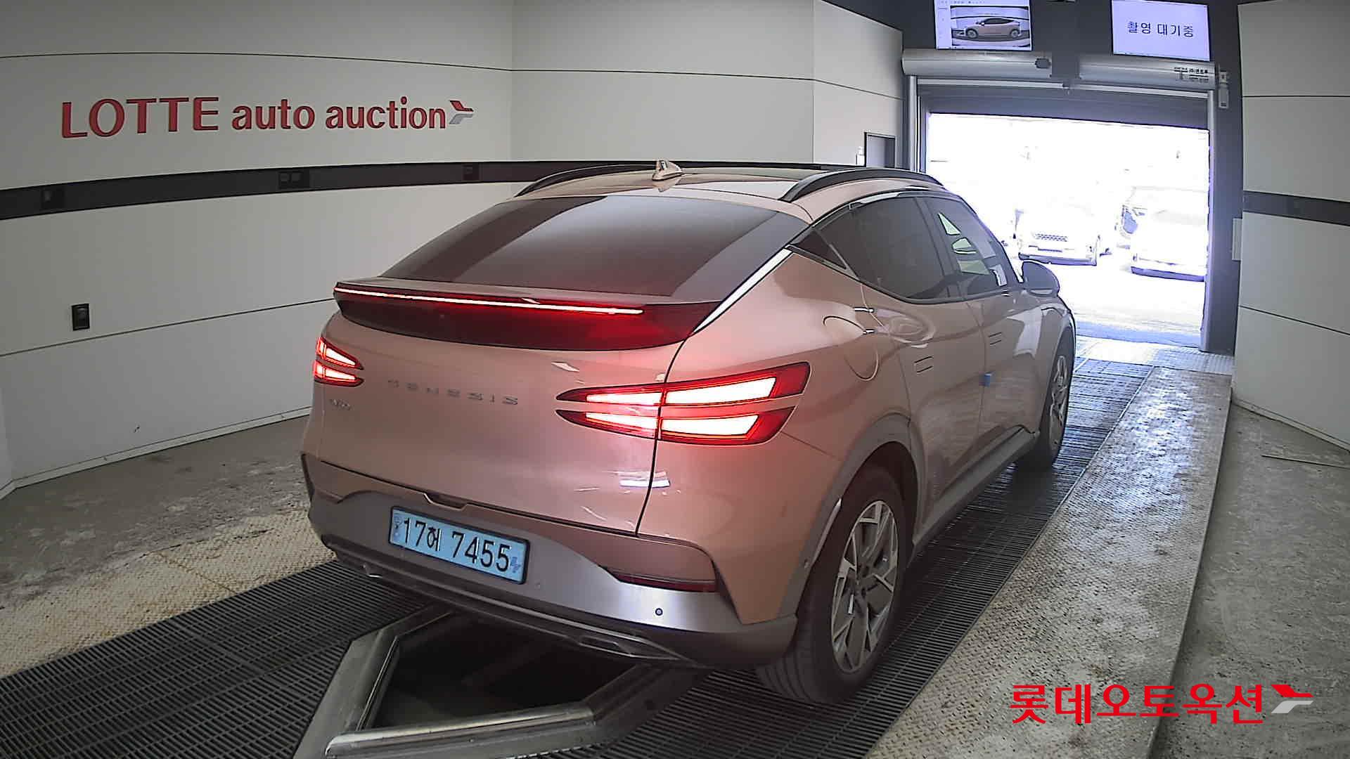 جينيسيس GV60 2022 - صورة 18