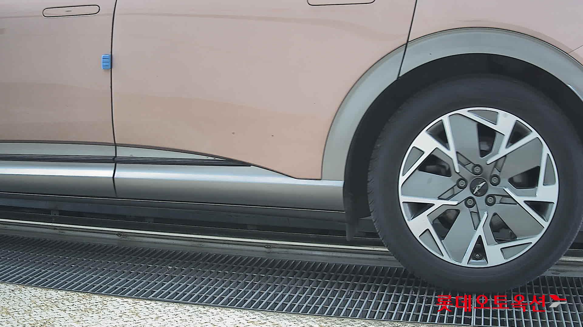 جينيسيس GV60 2022 - صورة 26