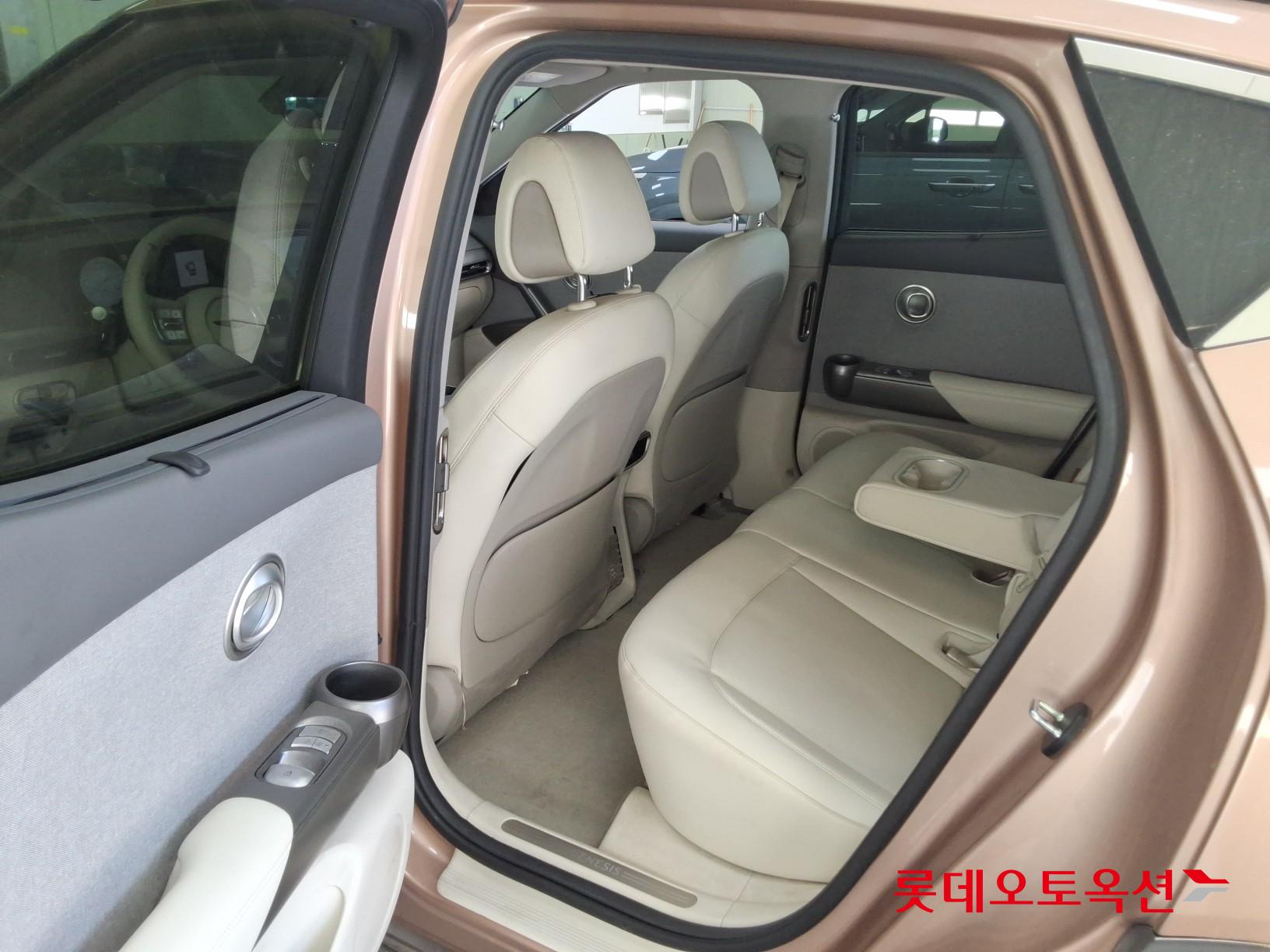 جينيسيس GV60 2022 - صورة 36