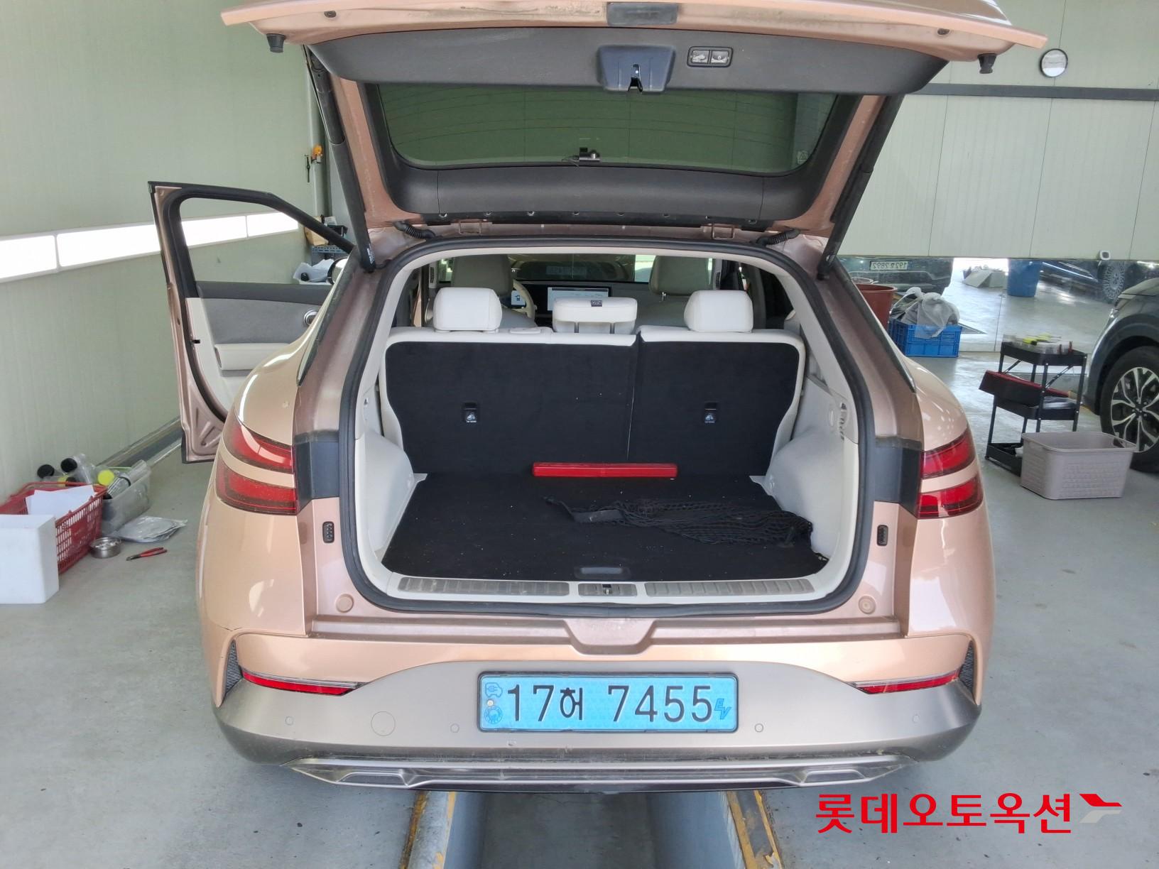 جينيسيس GV60 2022 - صورة 9