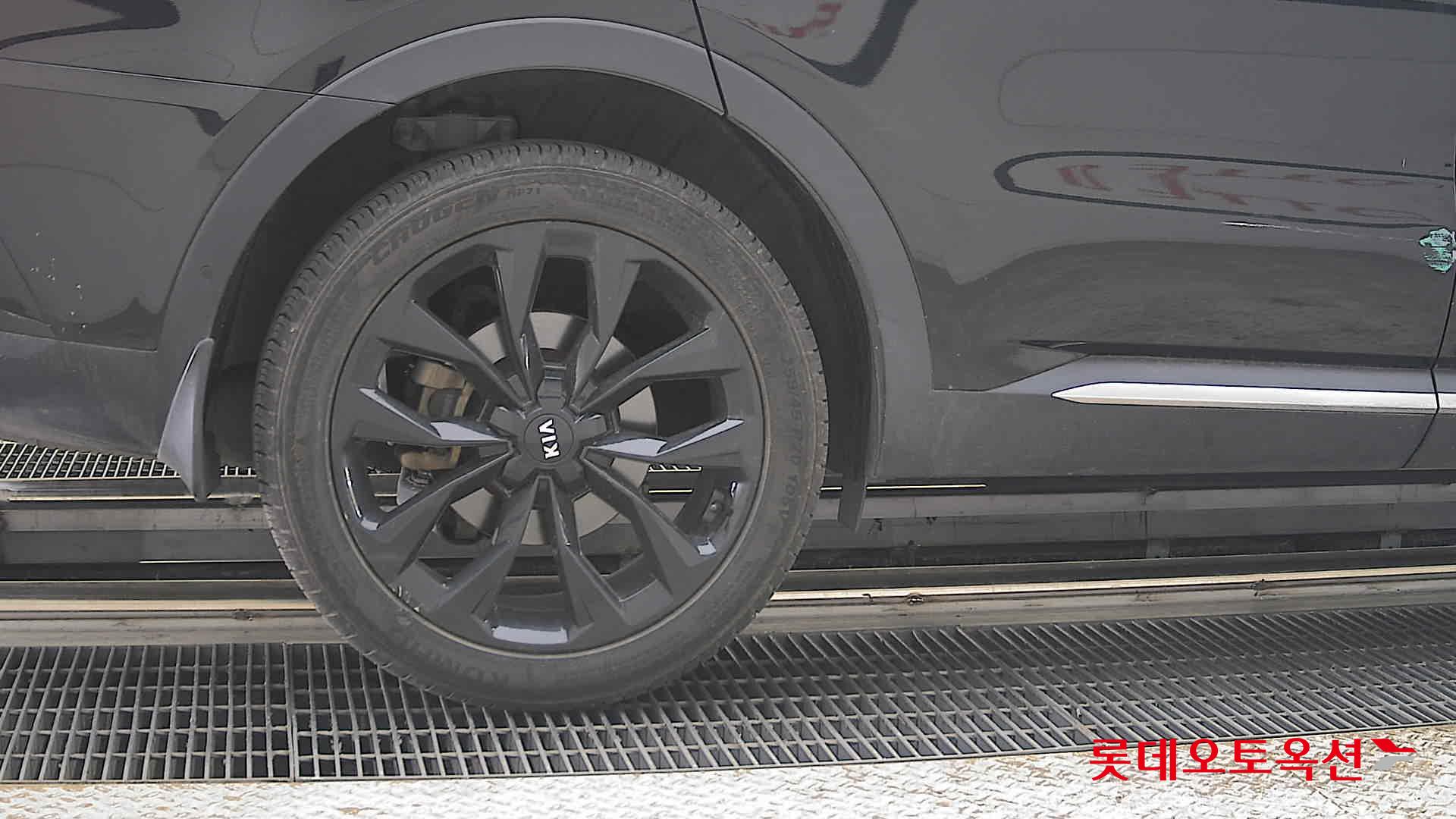 Kia Sorento 2021 - Image 28