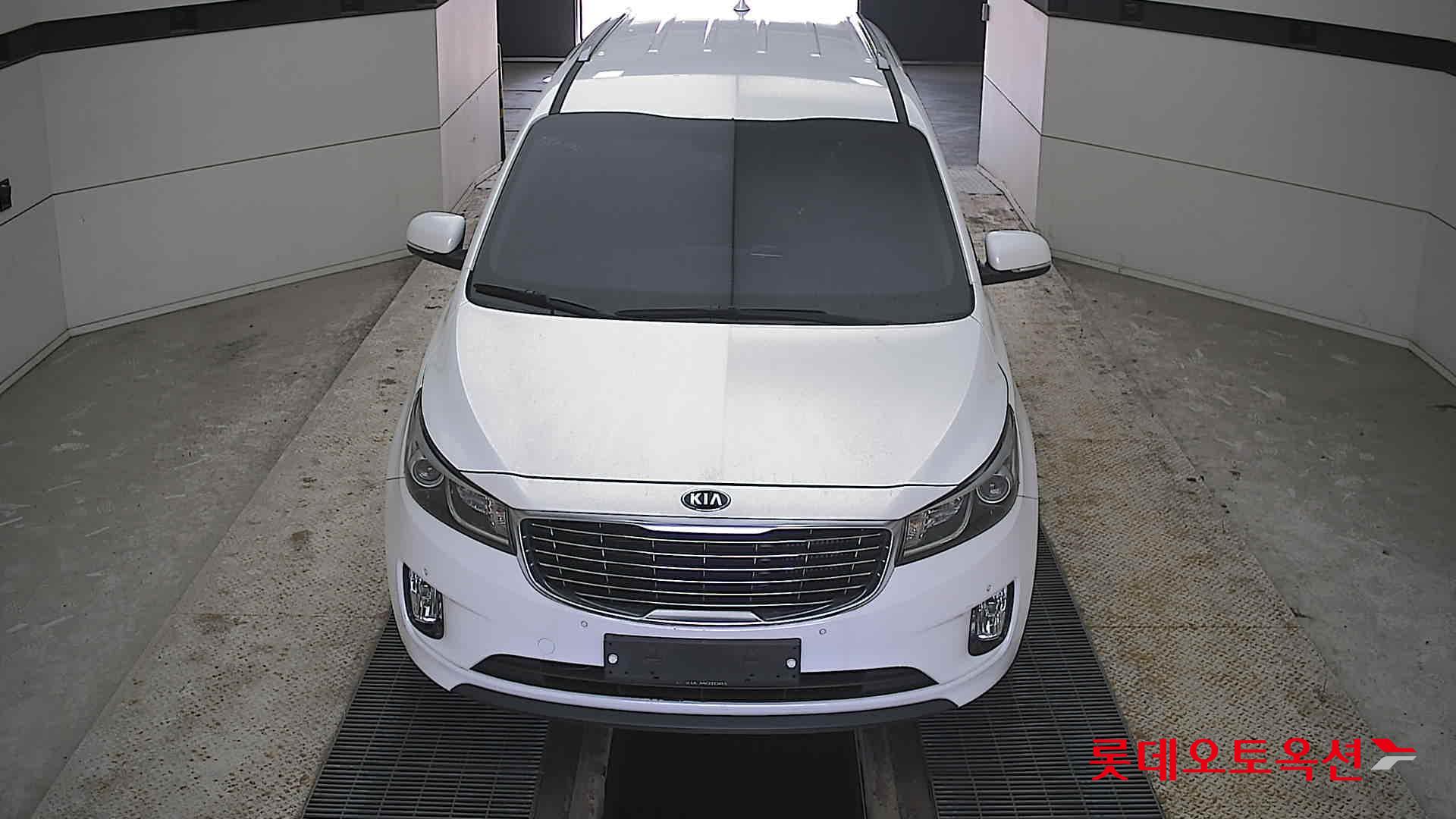 كيا نيو كارنيفال