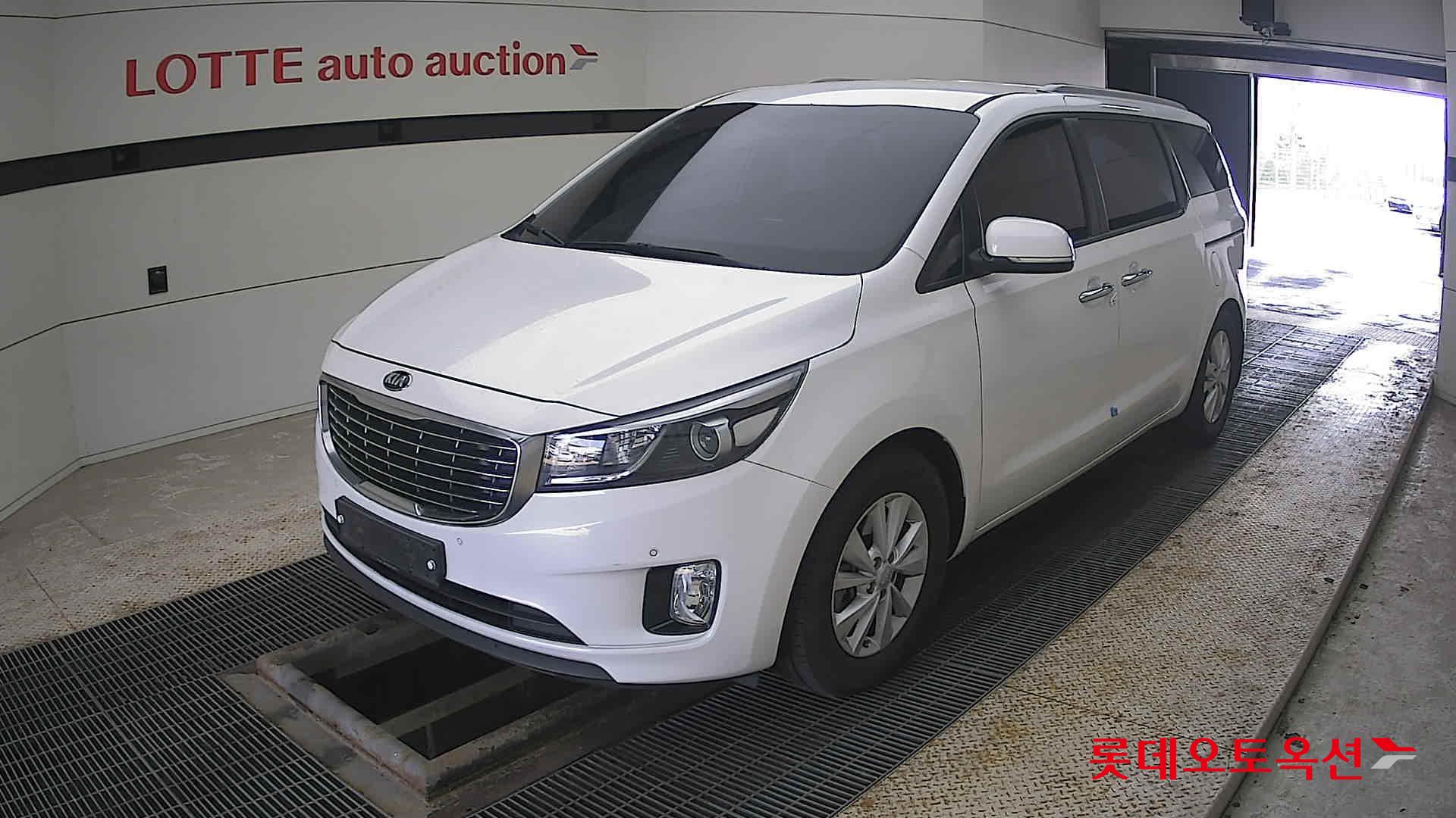 كيا نيو كارنيفال 2018 - صورة 3