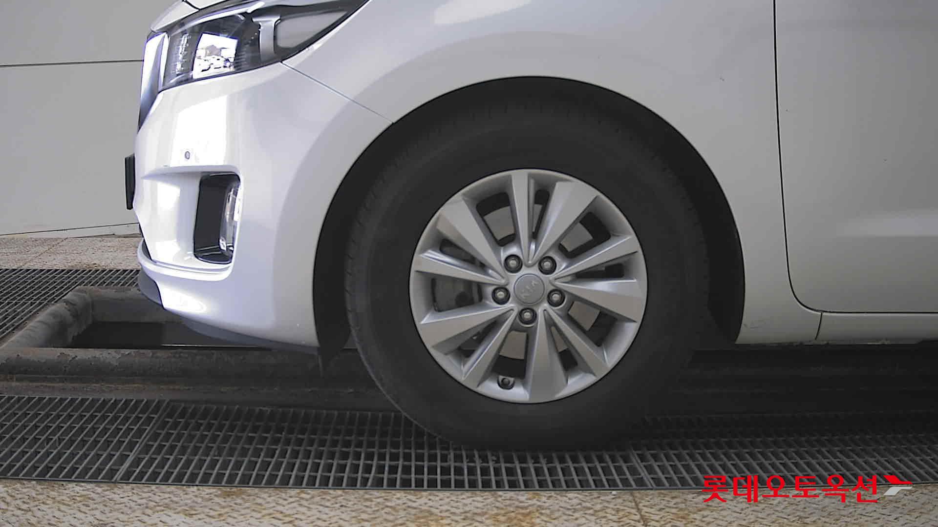 كيا نيو كارنيفال 2018 - صورة 25