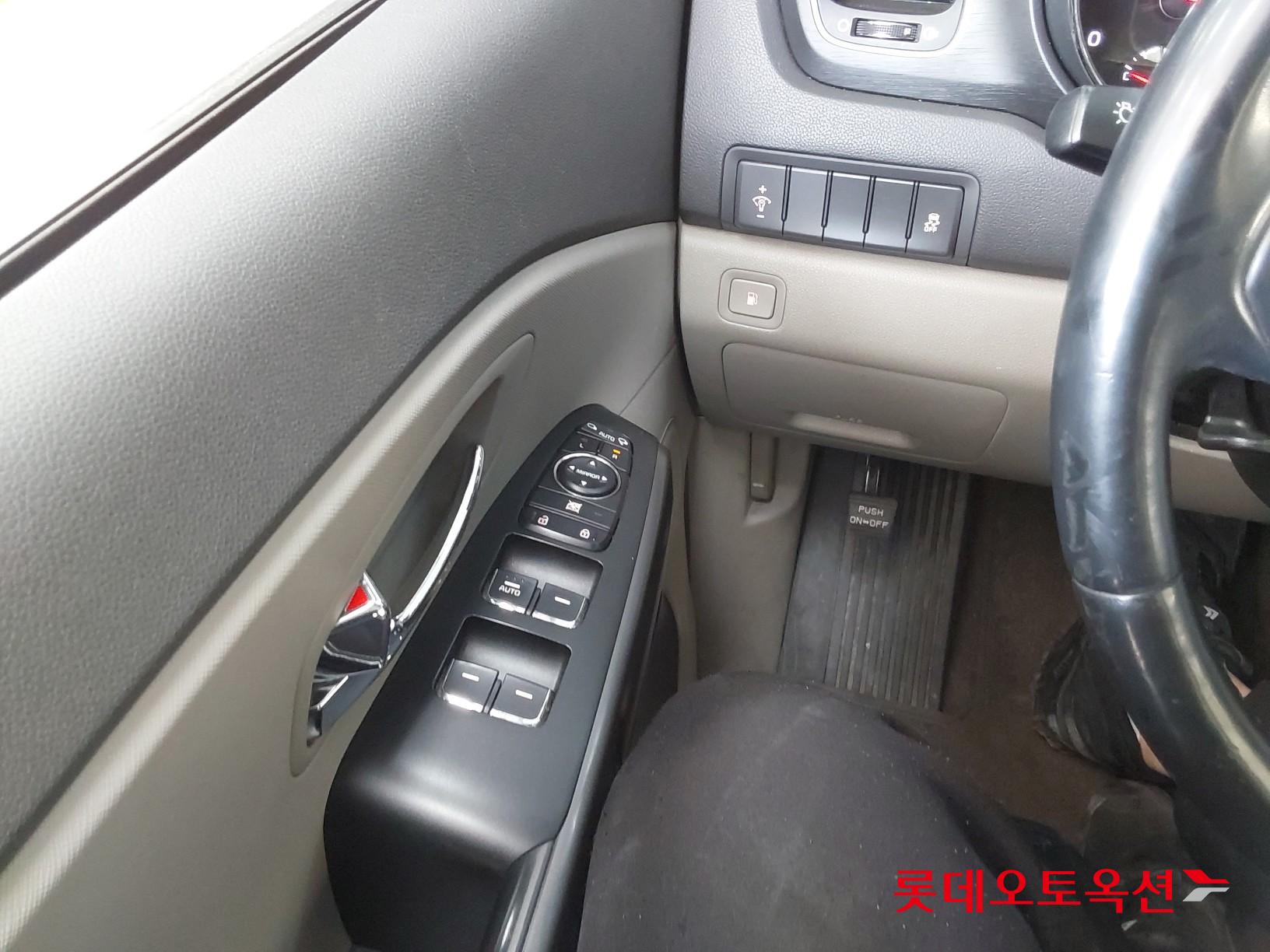 كيا نيو كارنيفال 2018 - صورة 29