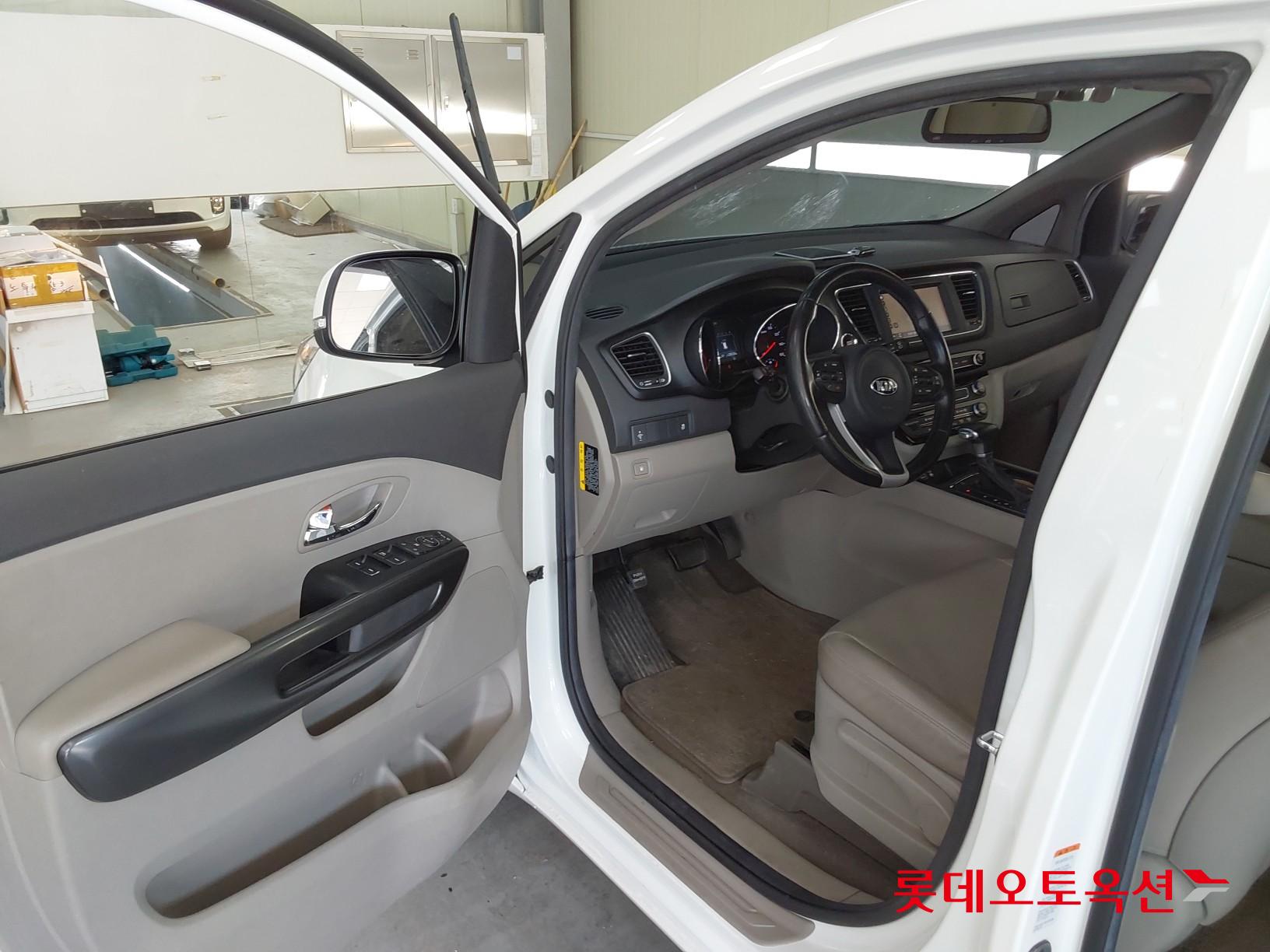 كيا نيو كارنيفال 2018 - صورة 35