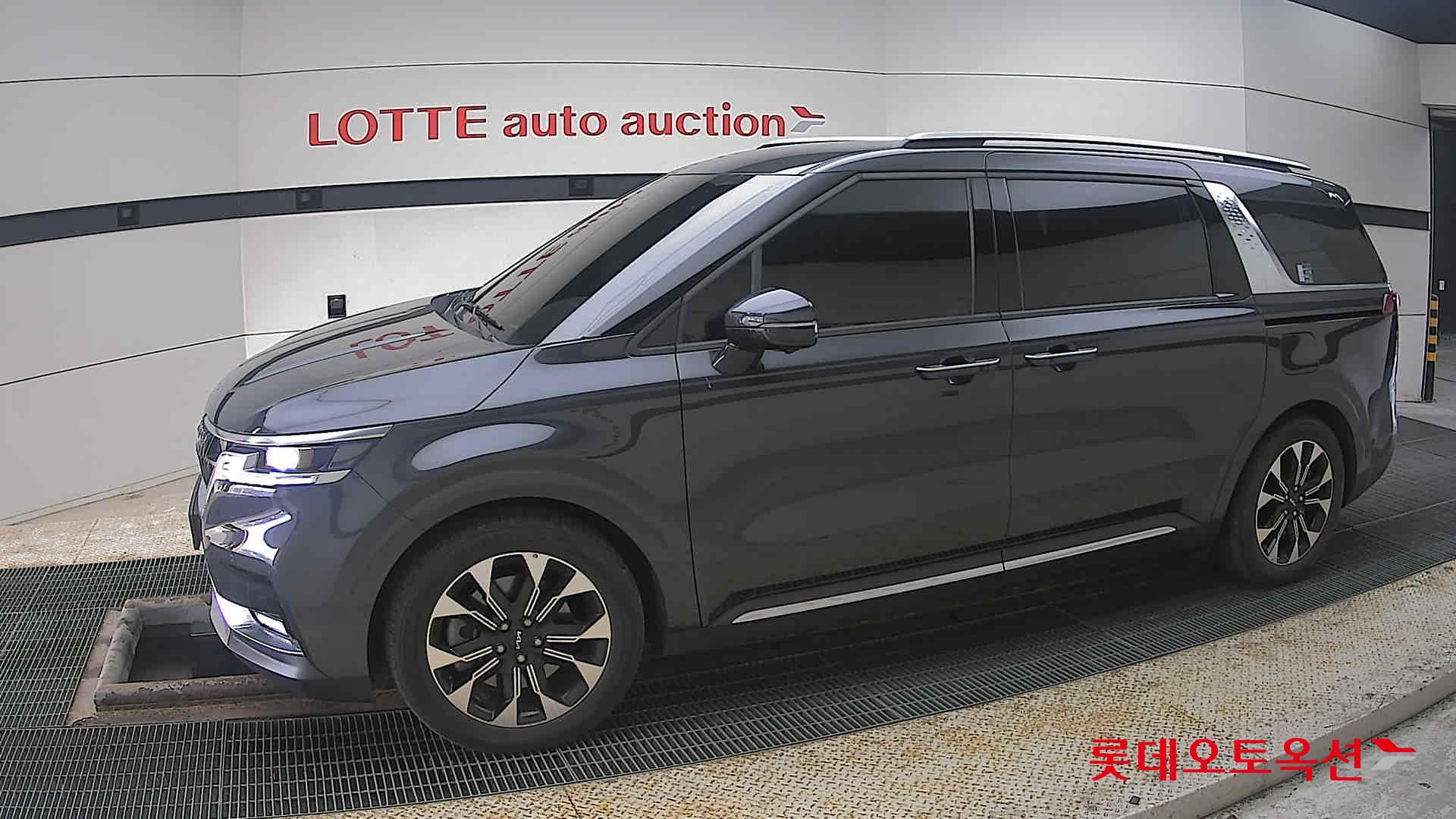 Kia Carnival Limousine id 3809997 из Кореи 12