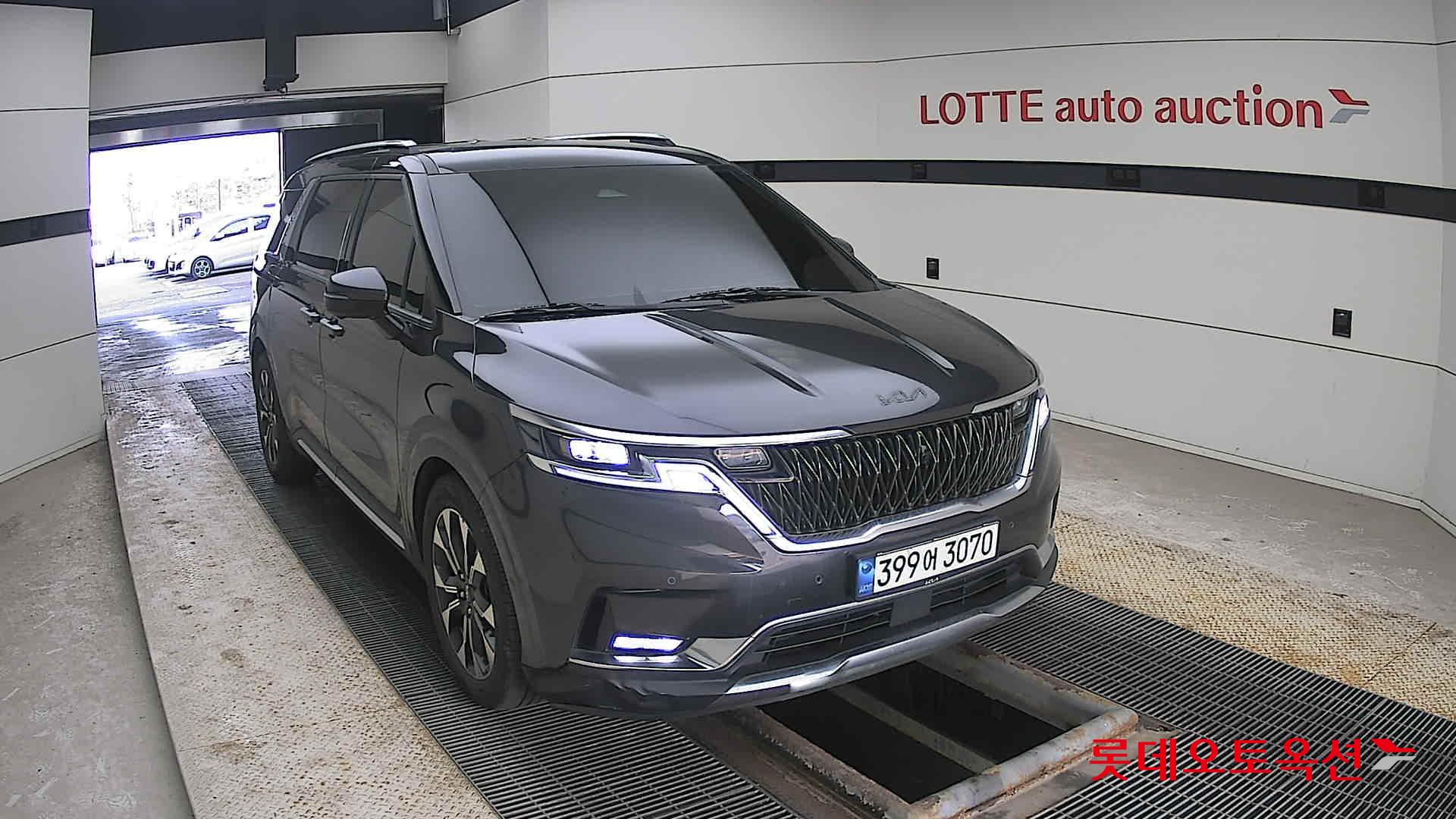 Kia Carnival Limousine id 3809997 из Кореи 15