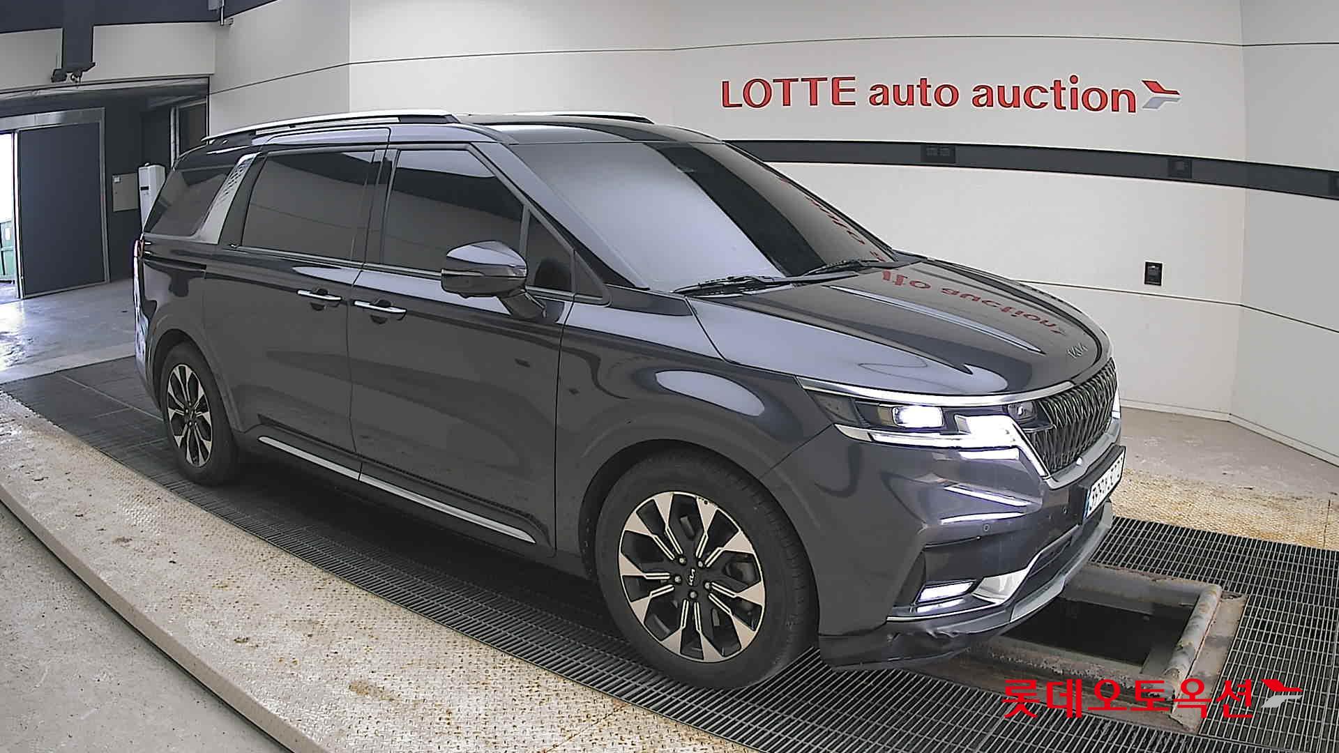 Kia Carnival Limousine id 3809997 из Кореи 16