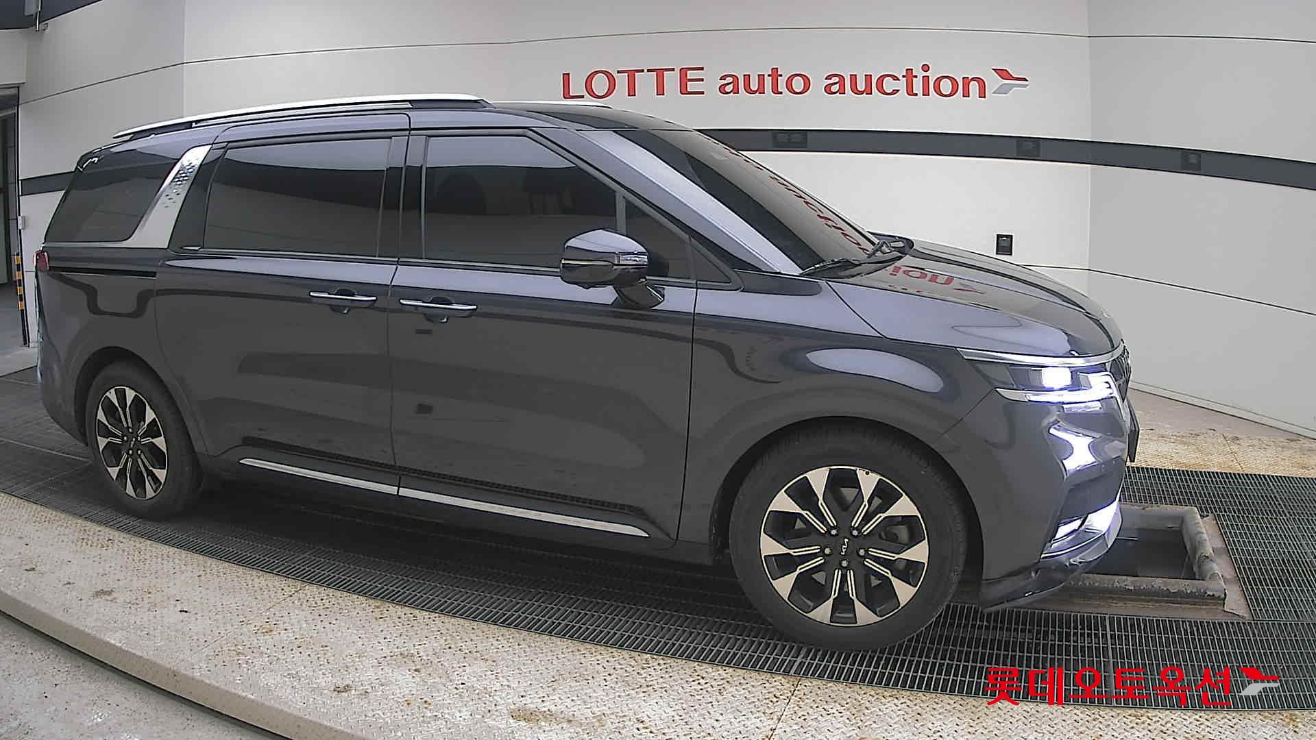 Kia Carnival Limousine id 3809997 из Кореи 17