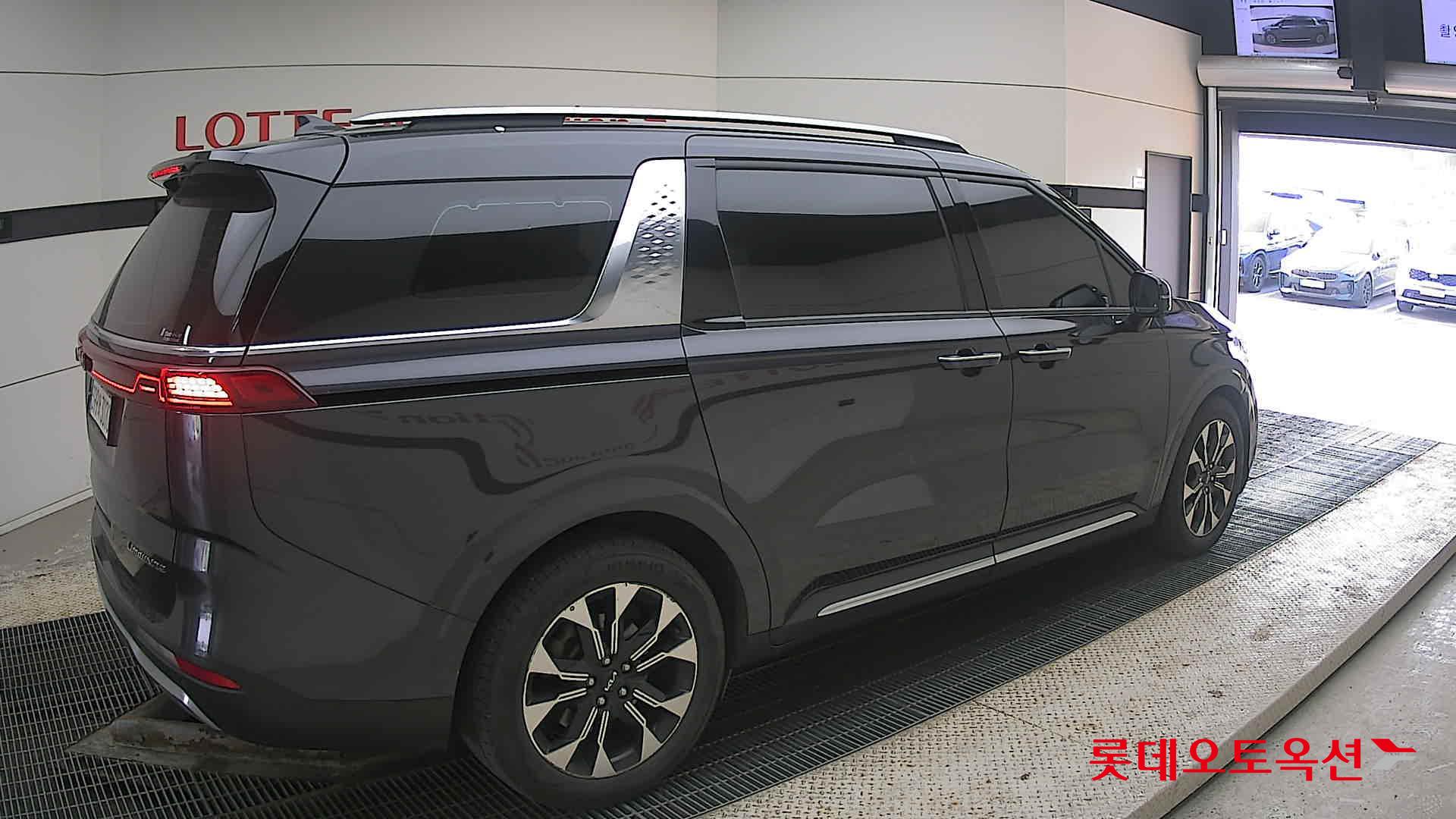 Kia Carnival Limousine id 3809997 из Кореи 19