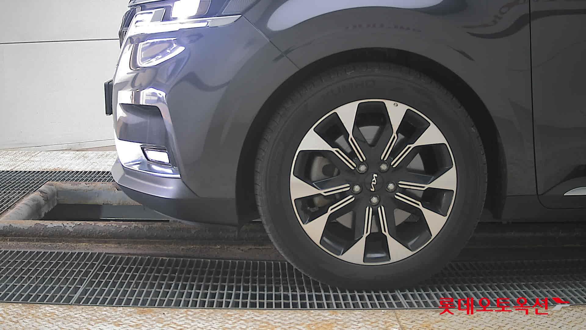 Kia Carnival Limousine id 3809997 из Кореи 21