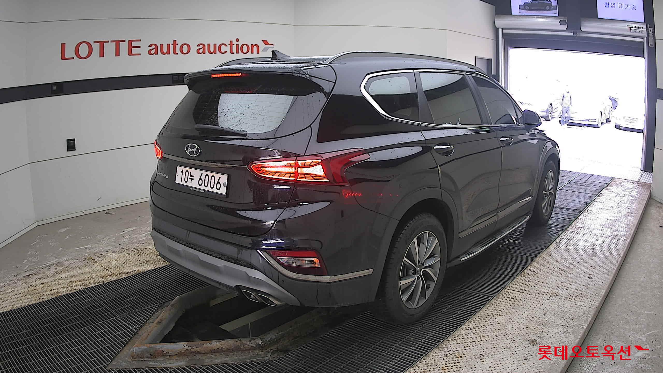 2020 - Hyundai SANTAFE