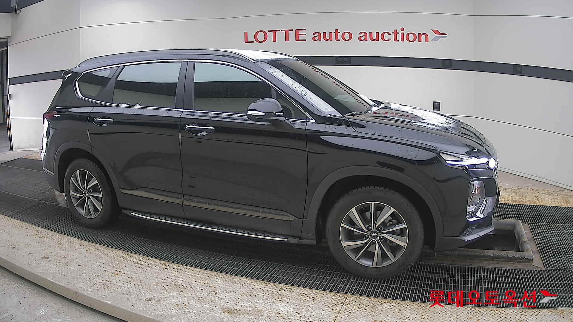 2020 - Hyundai SANTAFE