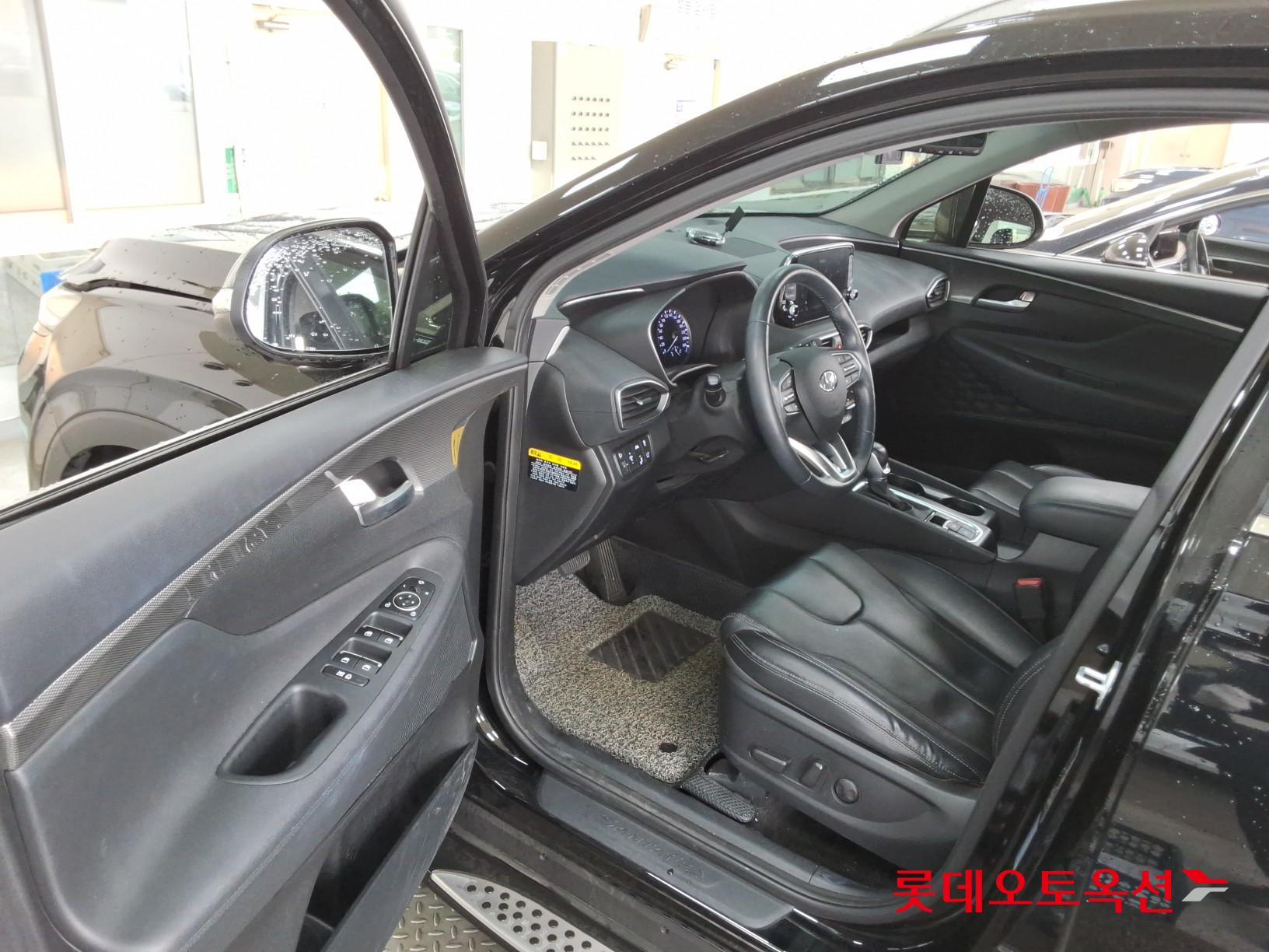 2020 - Hyundai SANTAFE