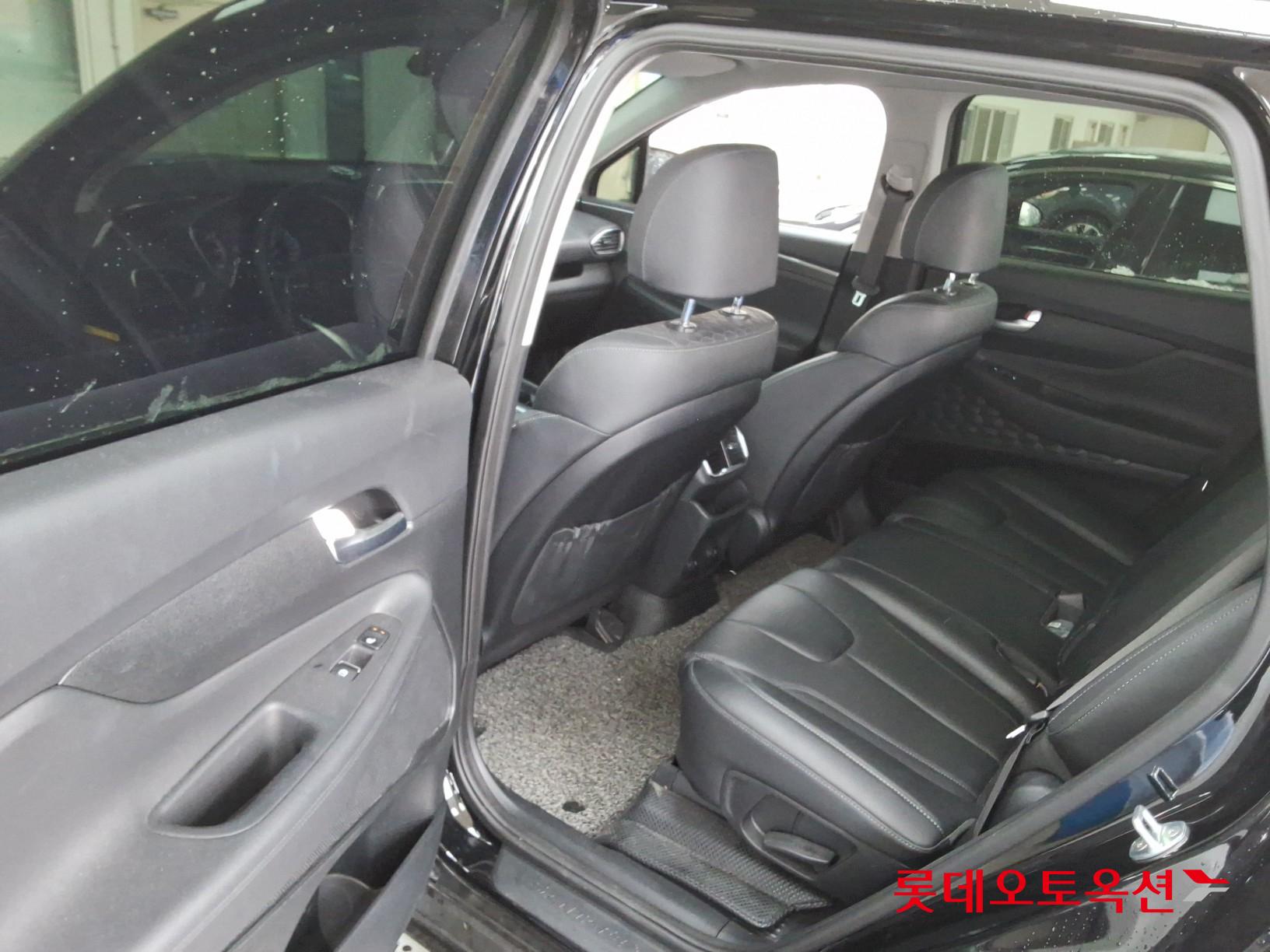 2020 - Hyundai SANTAFE