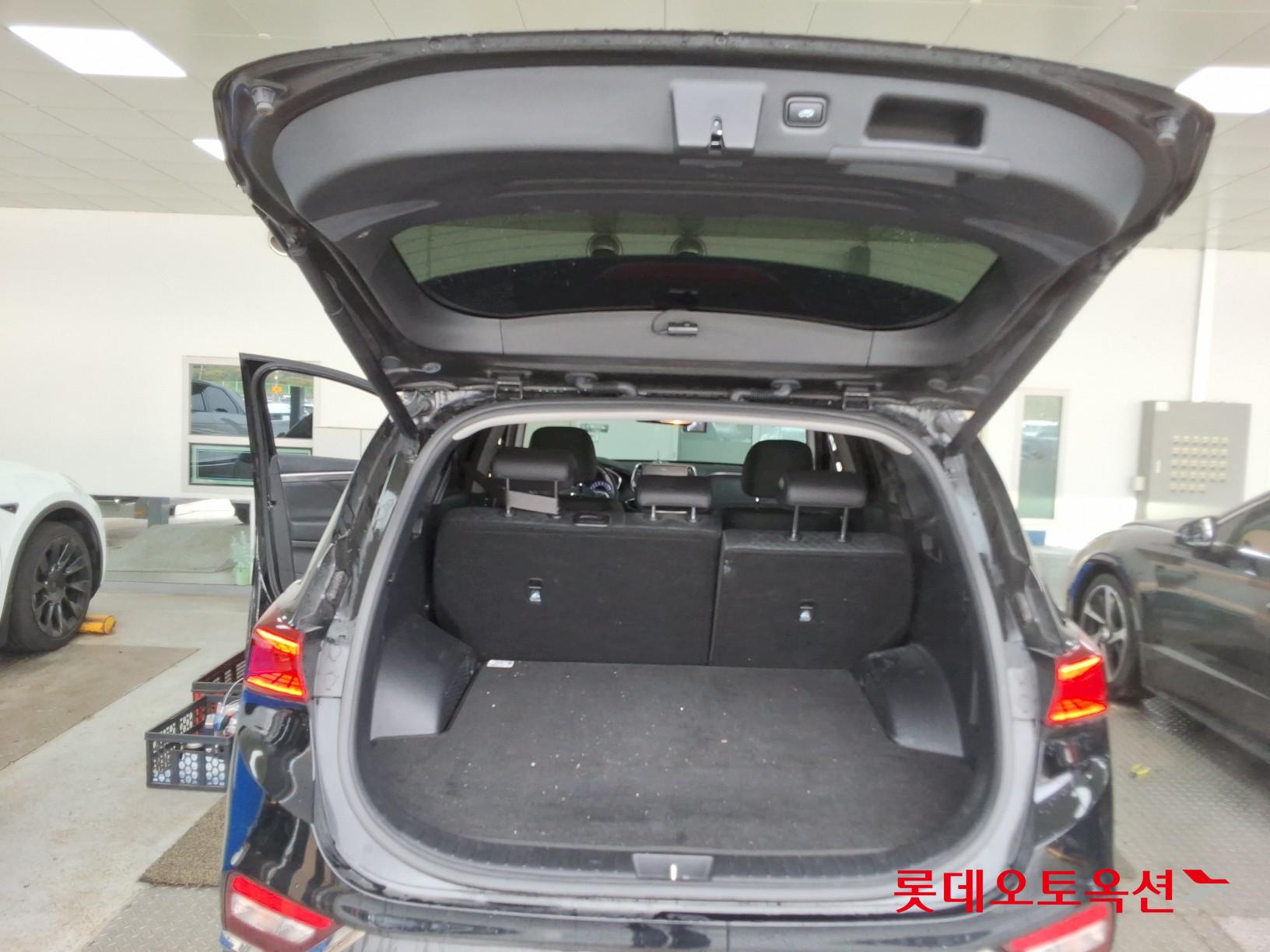 2020 - Hyundai SANTAFE