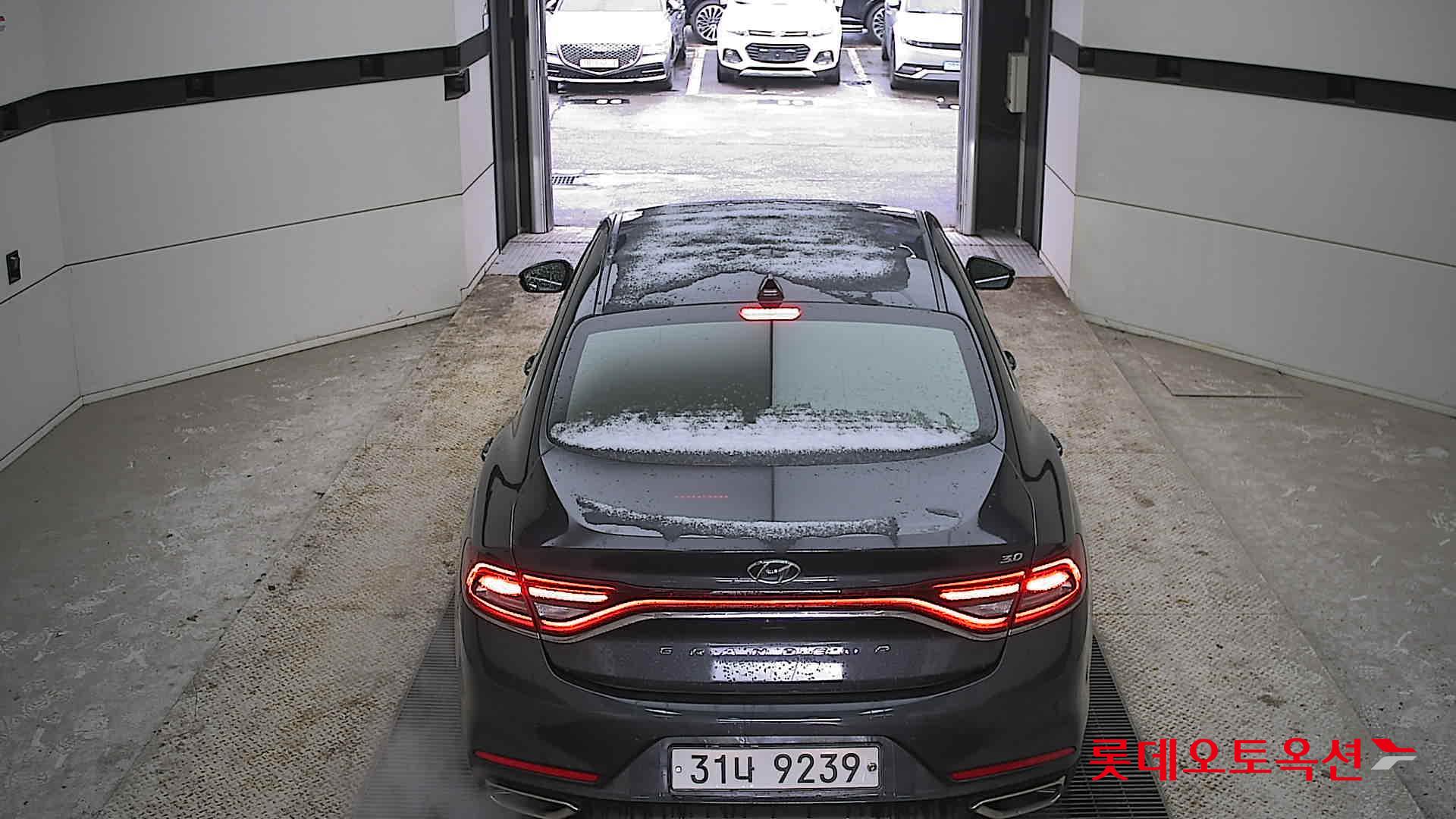 2018 - Hyundai GRANDEUR