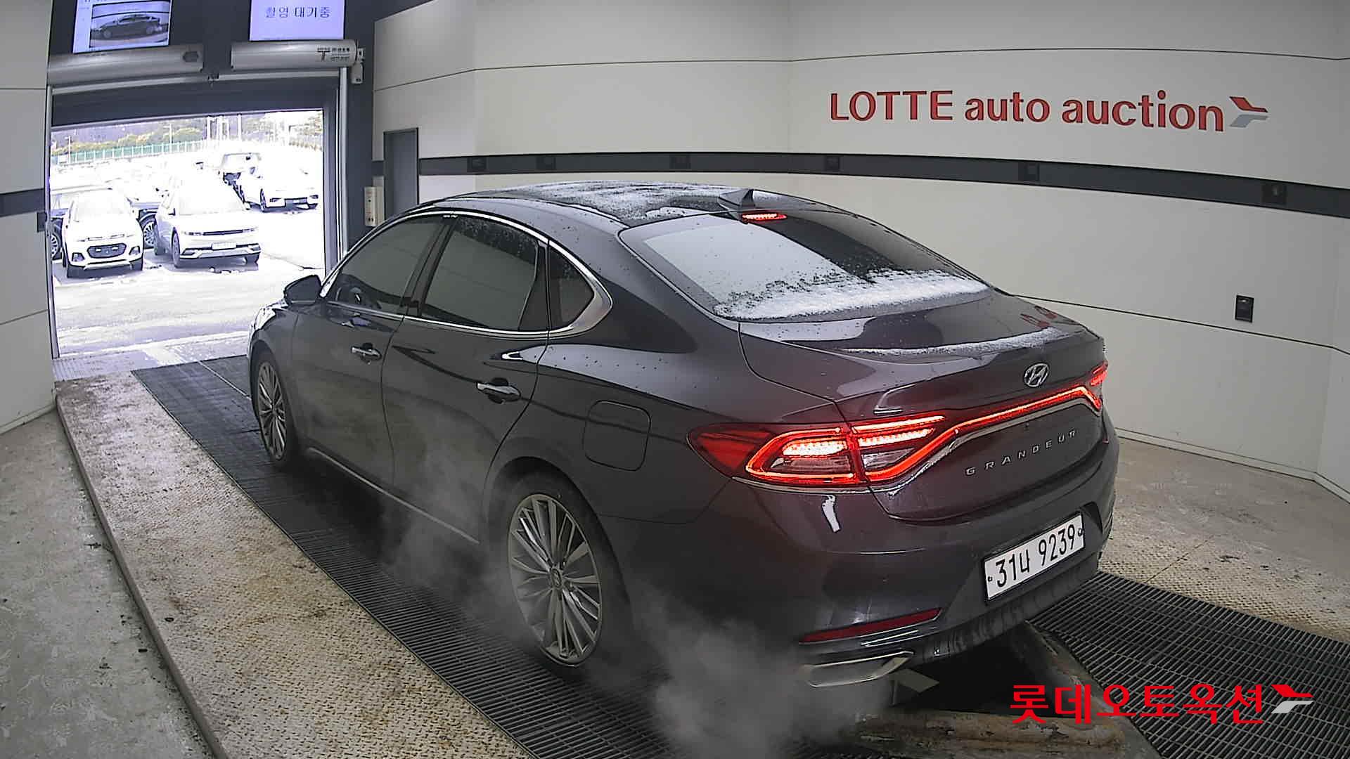 2018 - Hyundai GRANDEUR