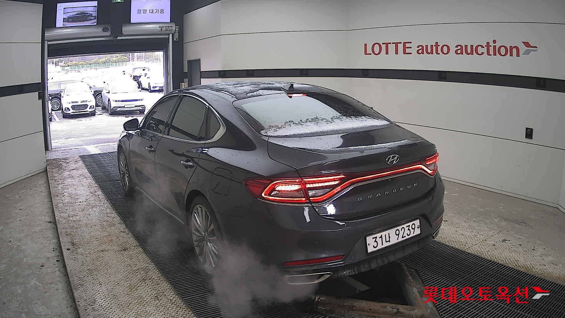 2018 - Hyundai GRANDEUR