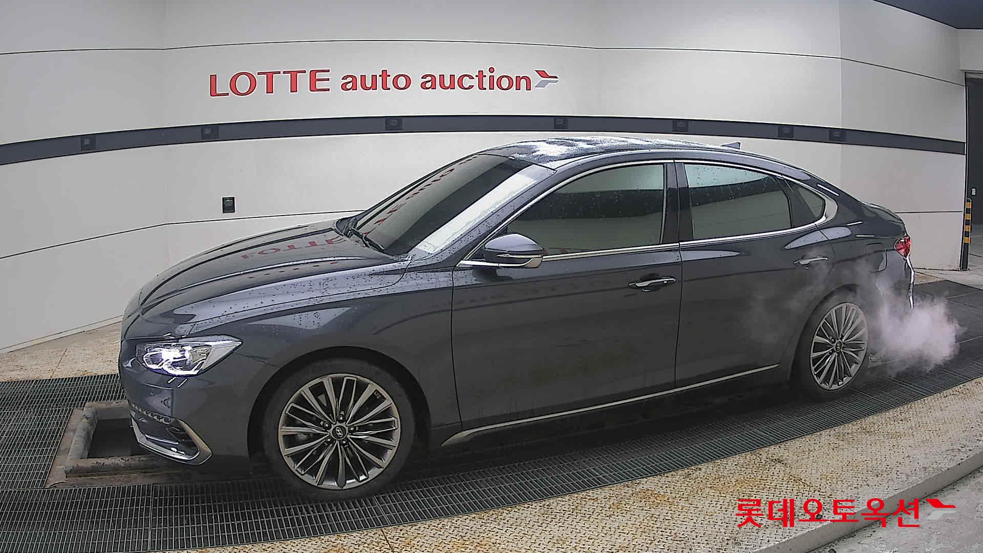 2018 - Hyundai GRANDEUR