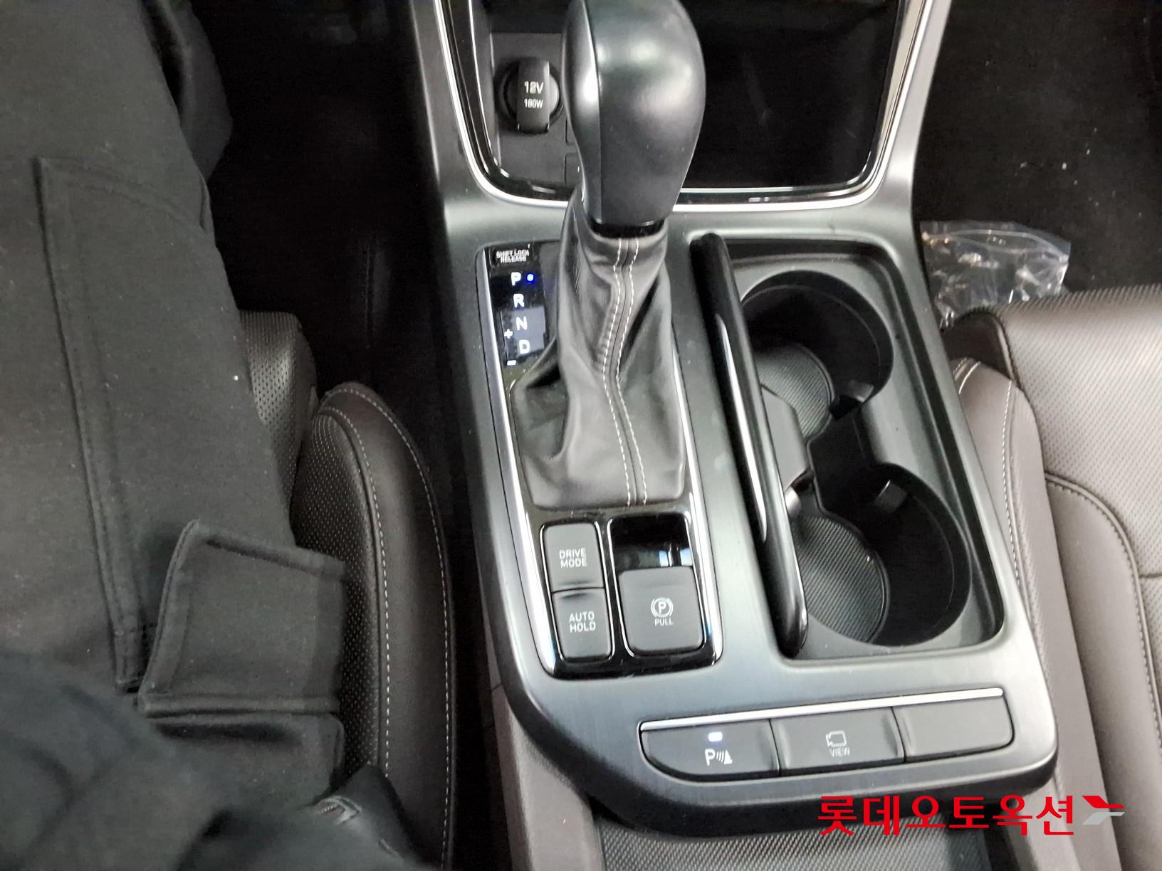 2018 - Hyundai GRANDEUR