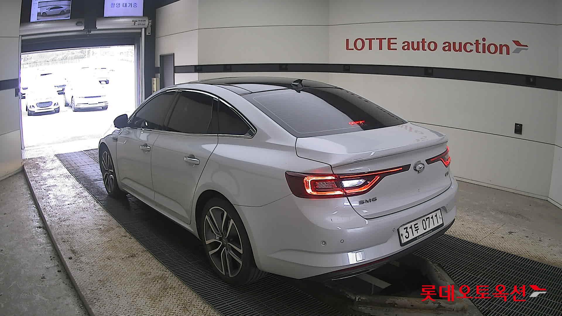 2016 - Renault Samsung SM6