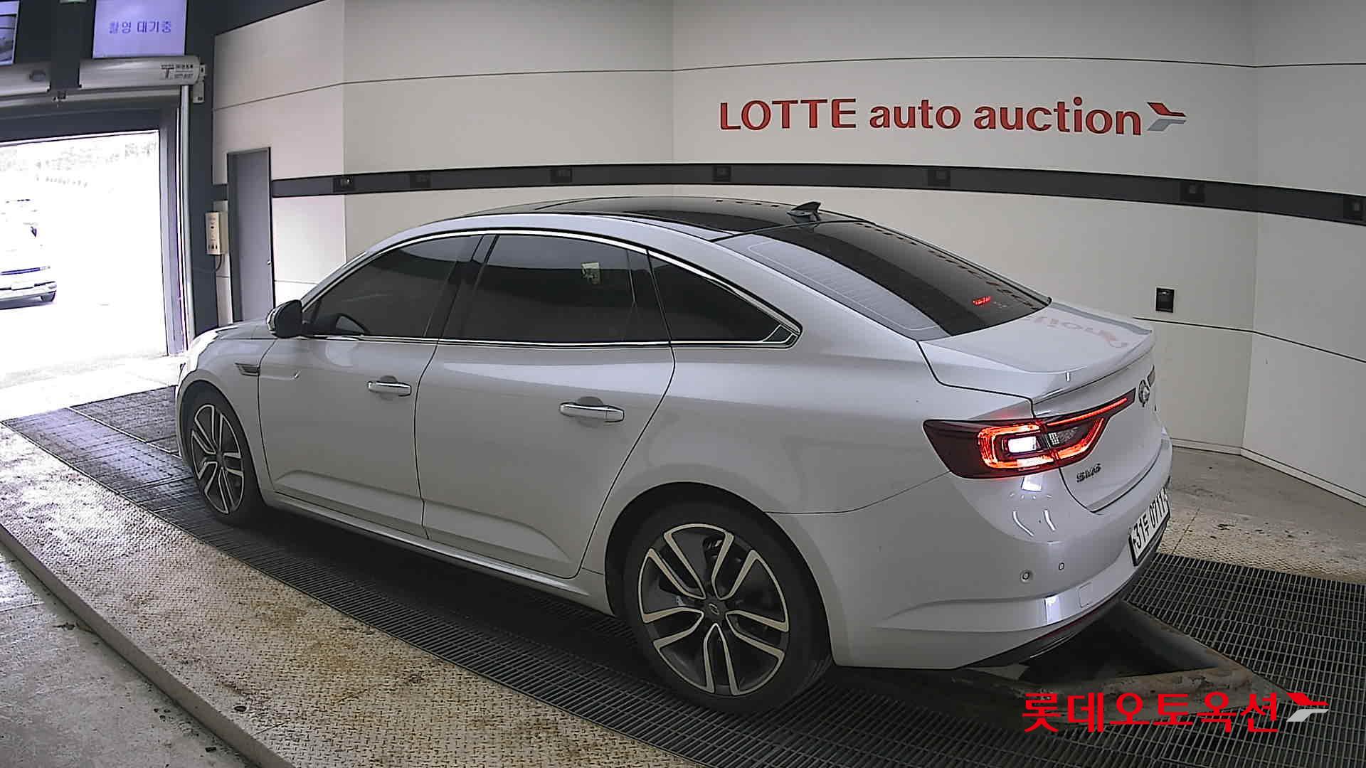 2016 - Renault Samsung SM6