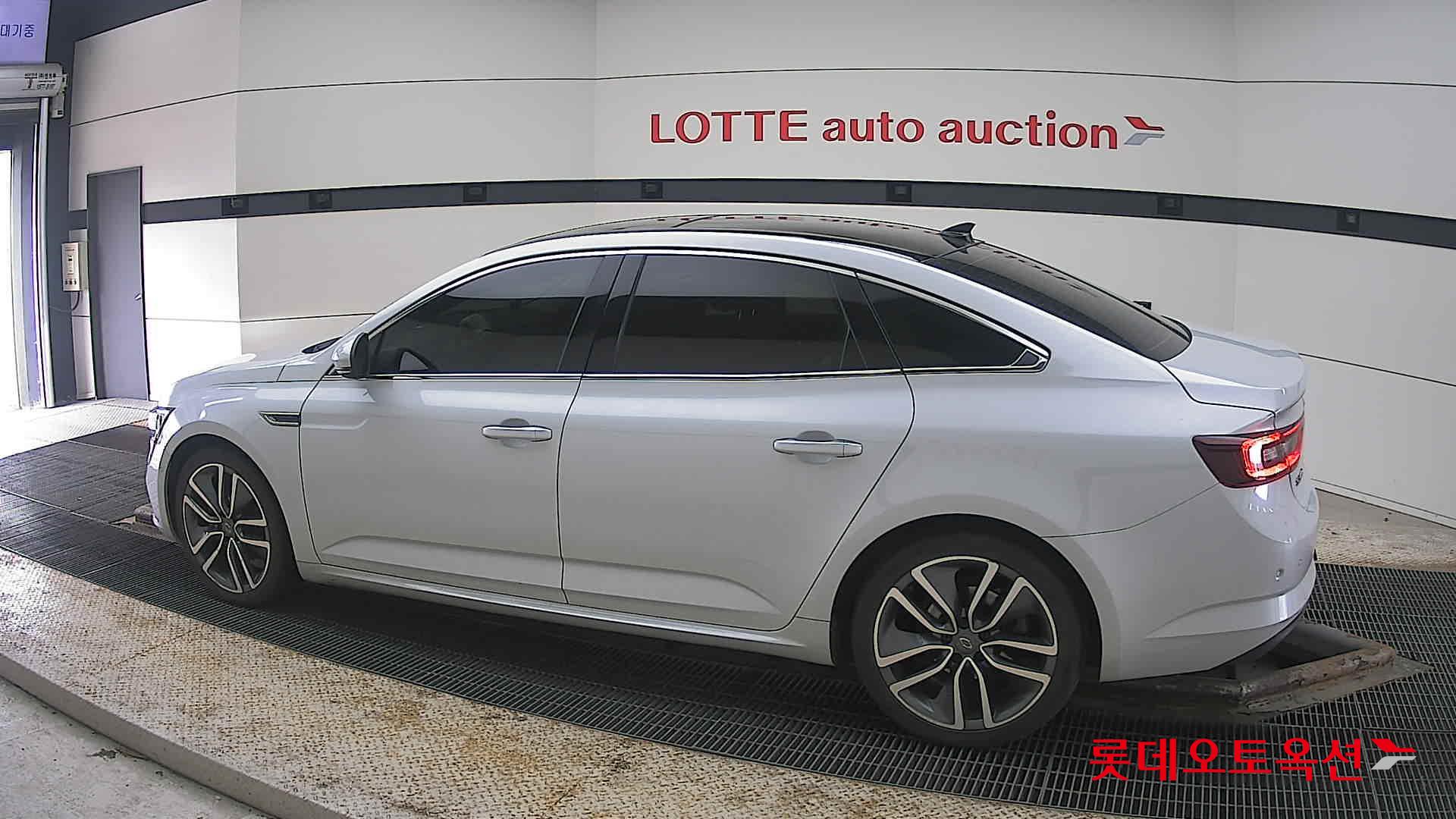 2016 - Renault Samsung SM6