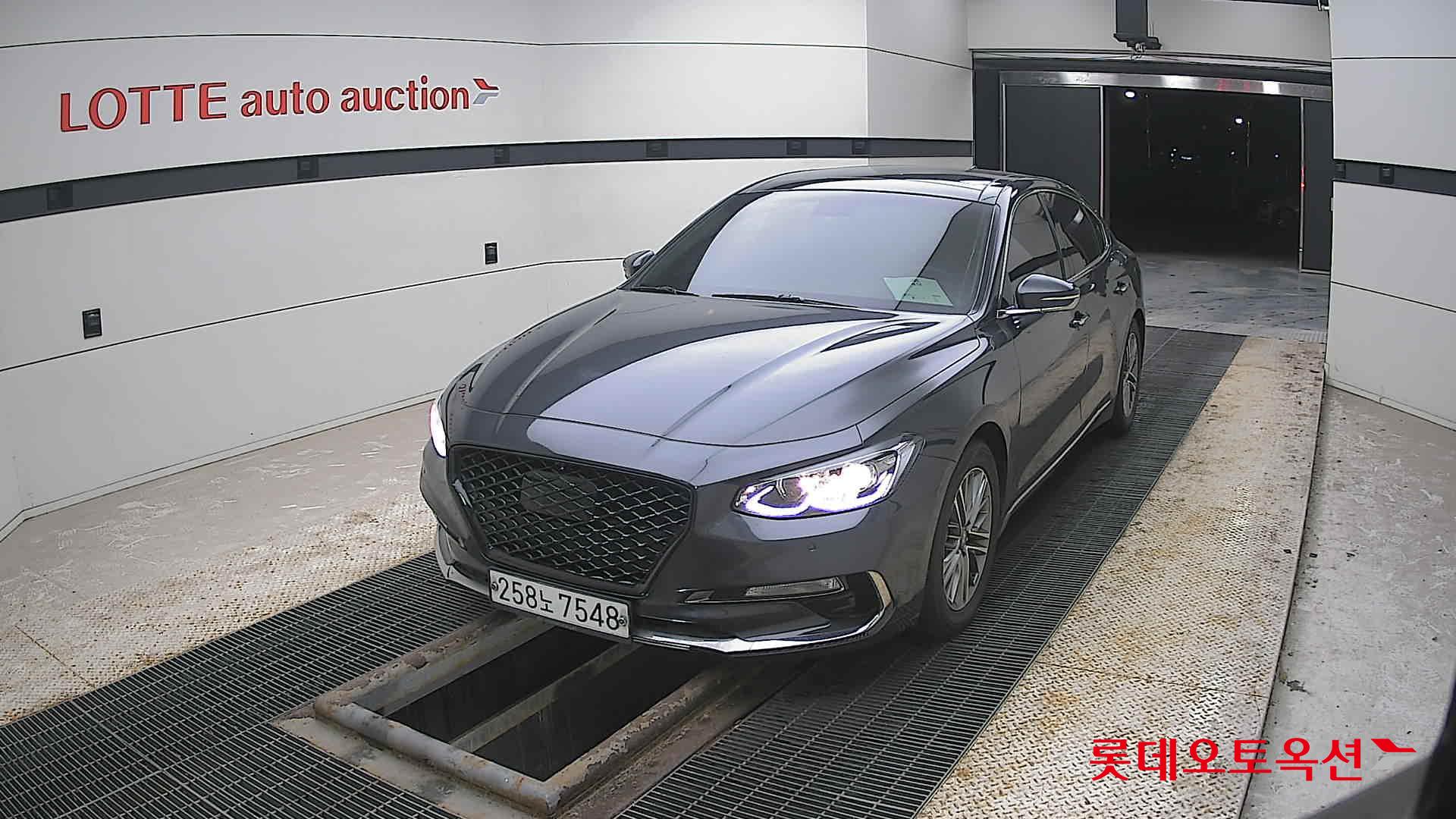 Hyundai Grandeur 2018 - Image 10