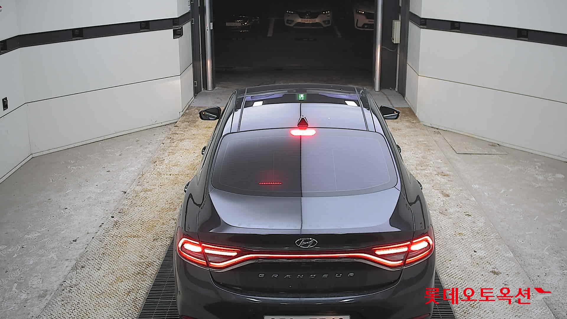 Hyundai Grandeur 2018 - Image 17